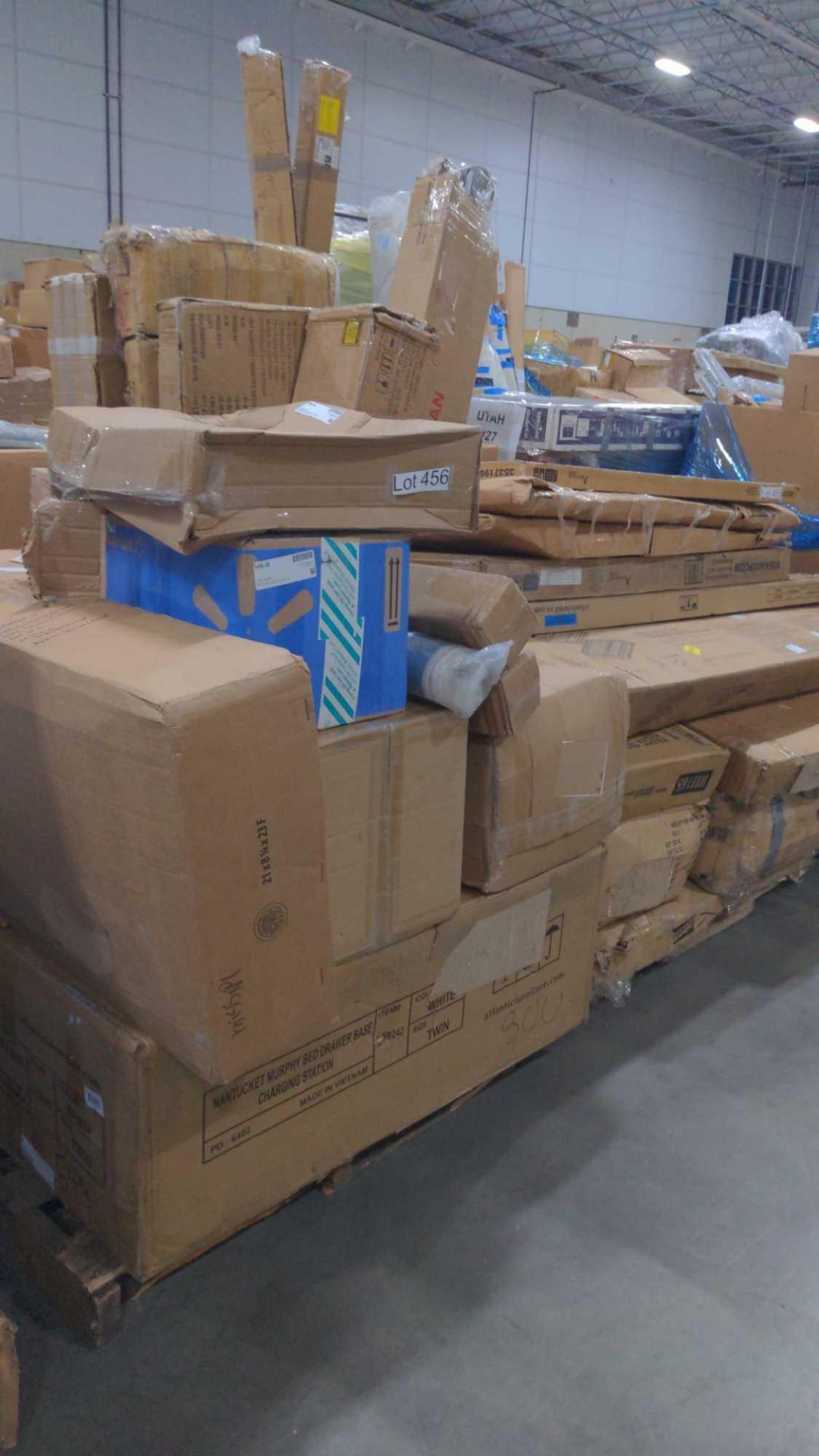 pallet of furniture and misc items - Image 10 of 10