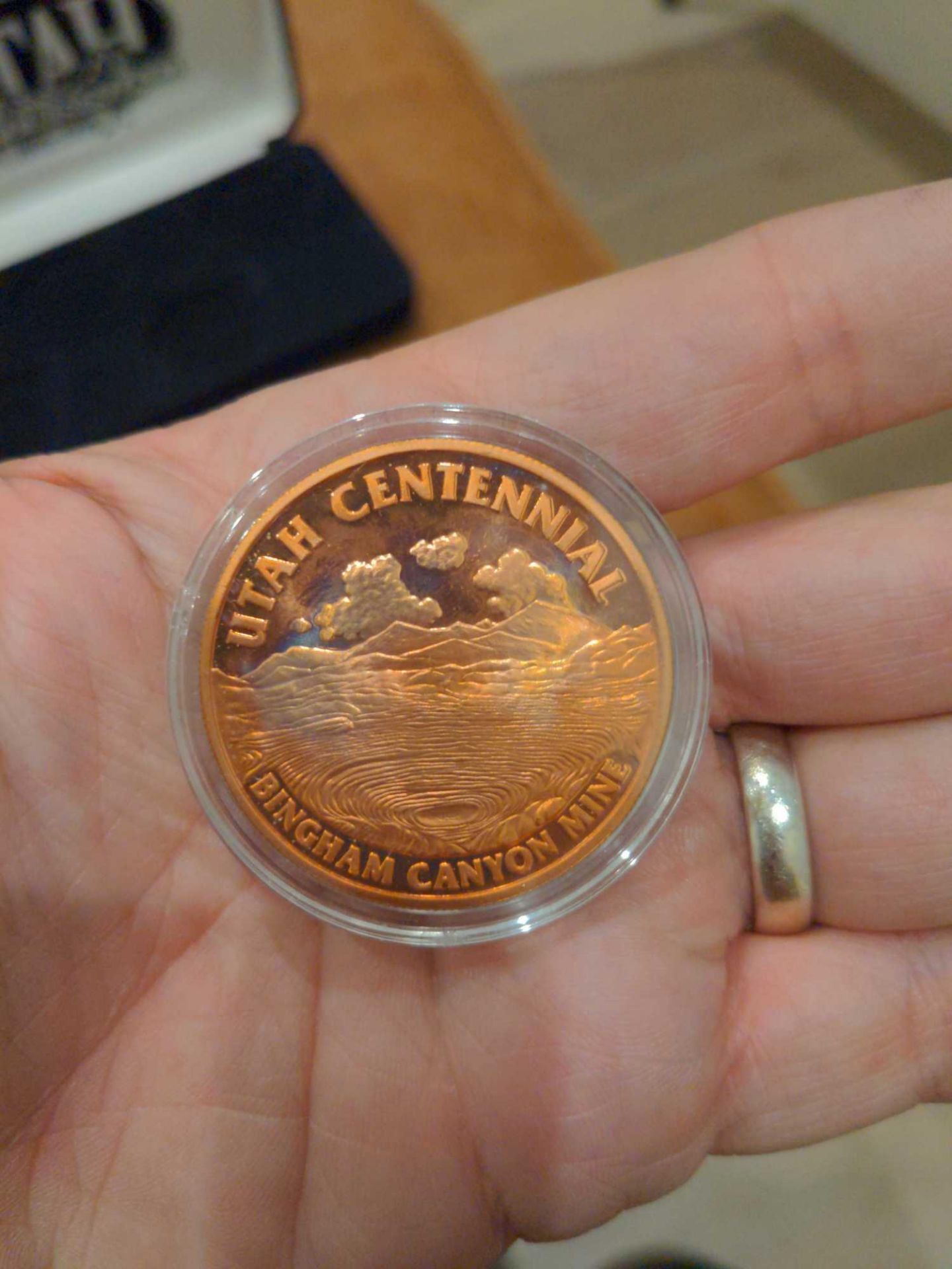Utah Bicentenial Set in Case, 3 oz of silver, one copper? - Image 8 of 9