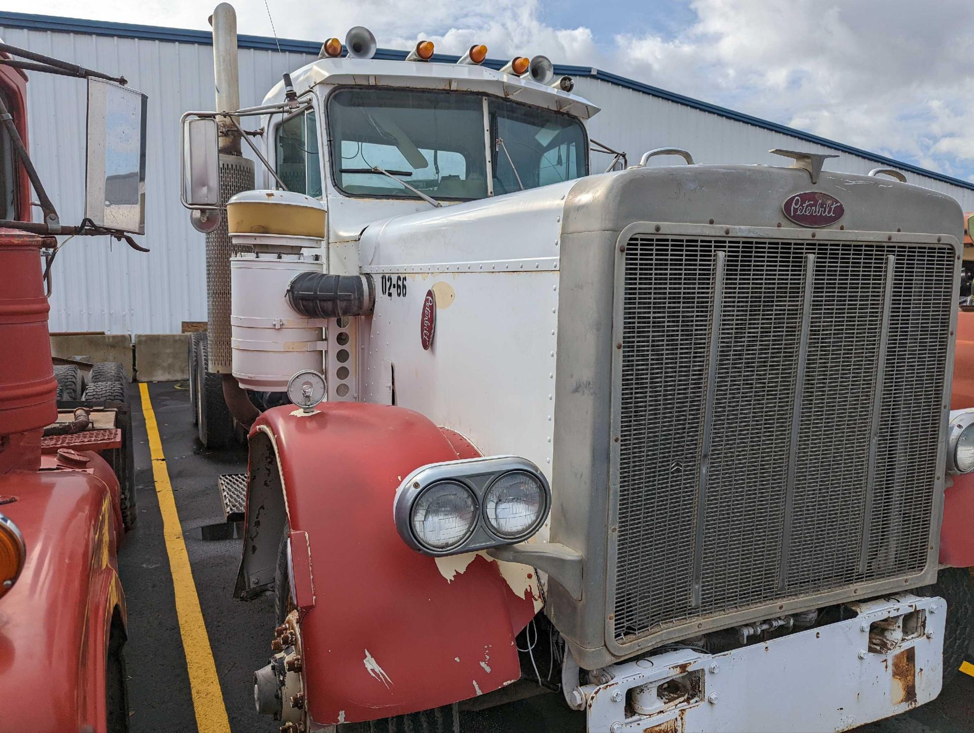 1975 Peterbilt - Image 5 of 8