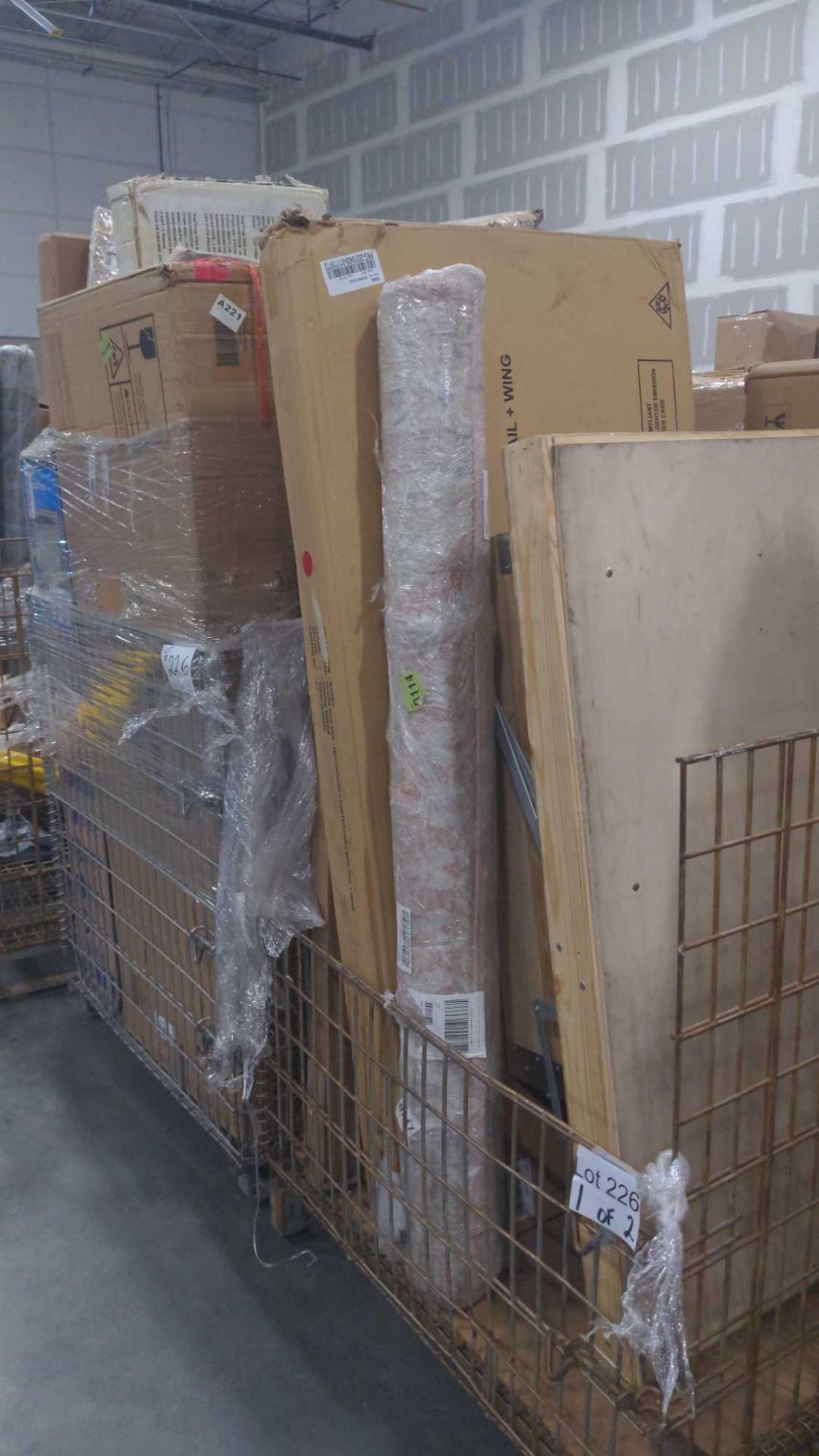 Two Pallets - Image 21 of 21