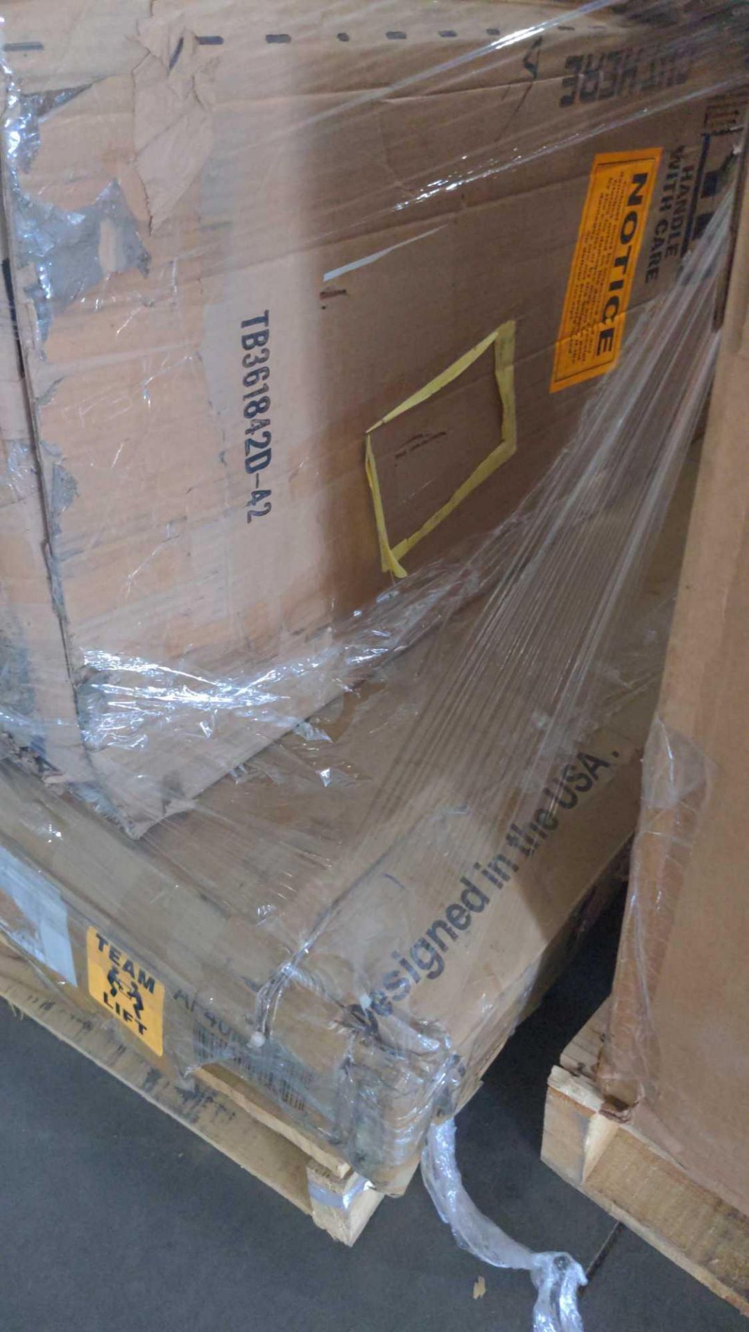 Two Pallets - Image 19 of 24