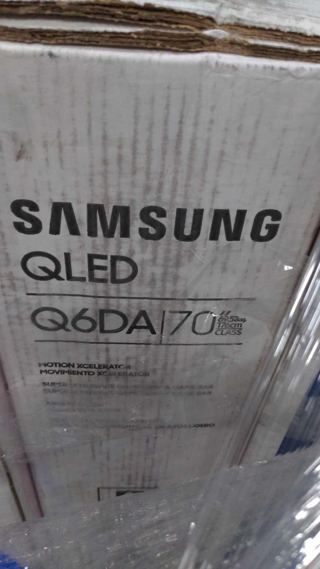 Samsung QLED 70" TV (grade A tested & working) - Image 2 of 2