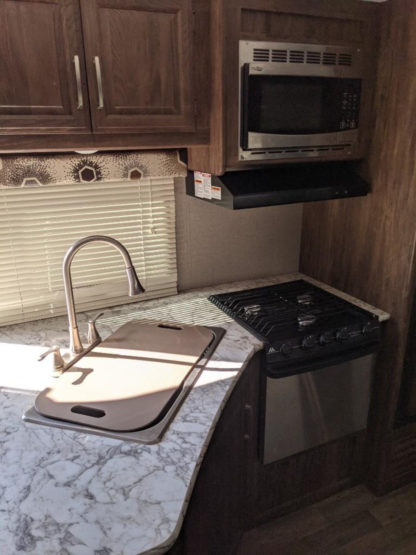 Keystone RV - Image 13 of 30