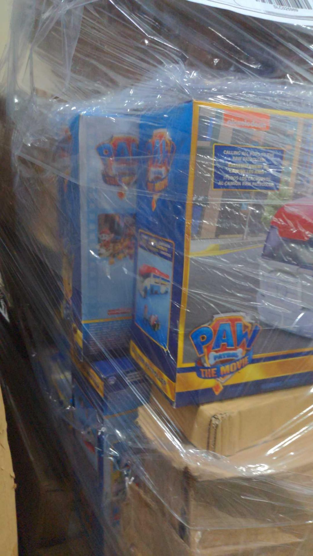 two pallets, multiple paw patrol City, paw patroller chairs, talls rugs and more - Image 15 of 21