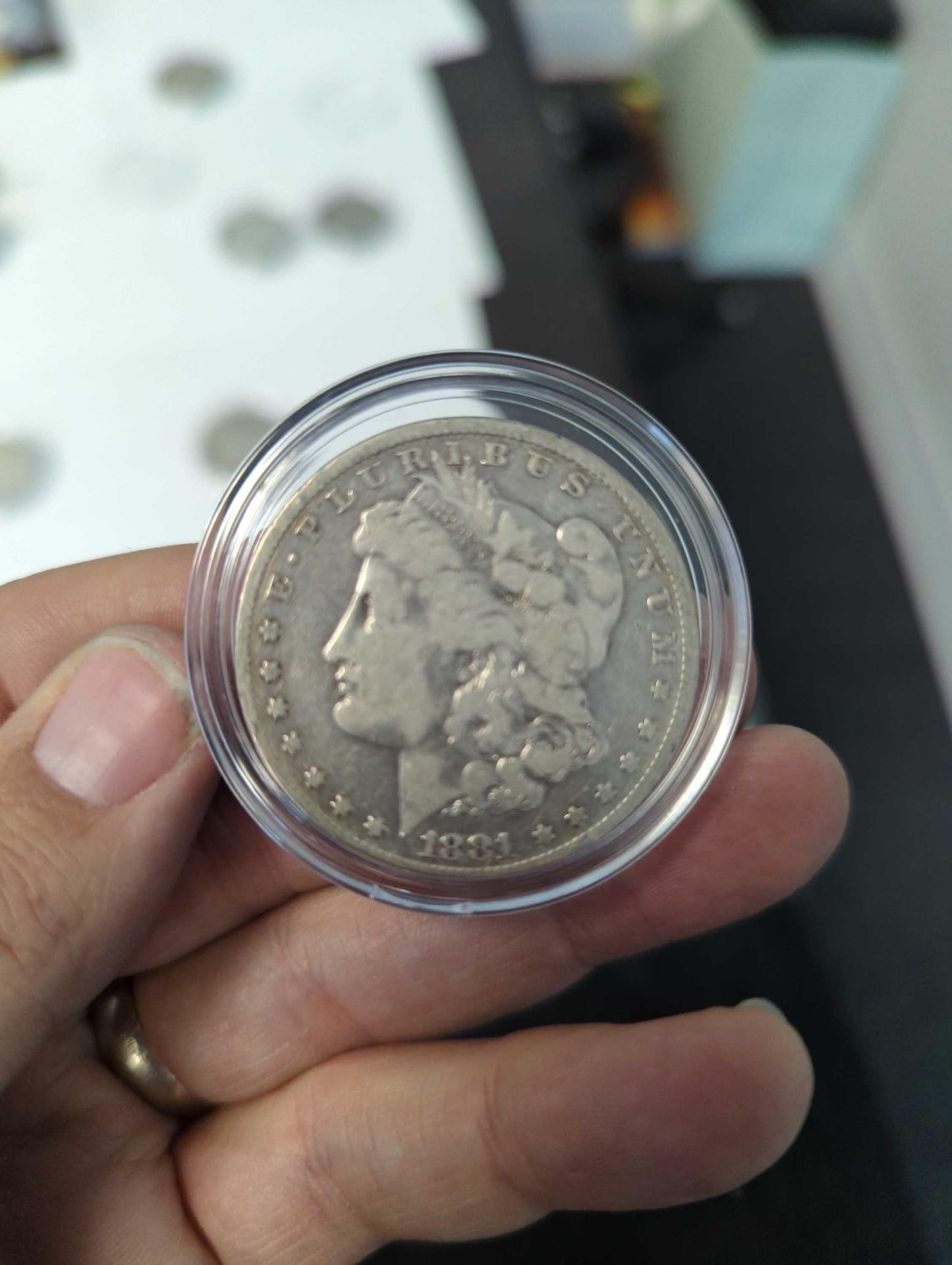 1889 and 1881 Morgan Dollar - Image 4 of 5