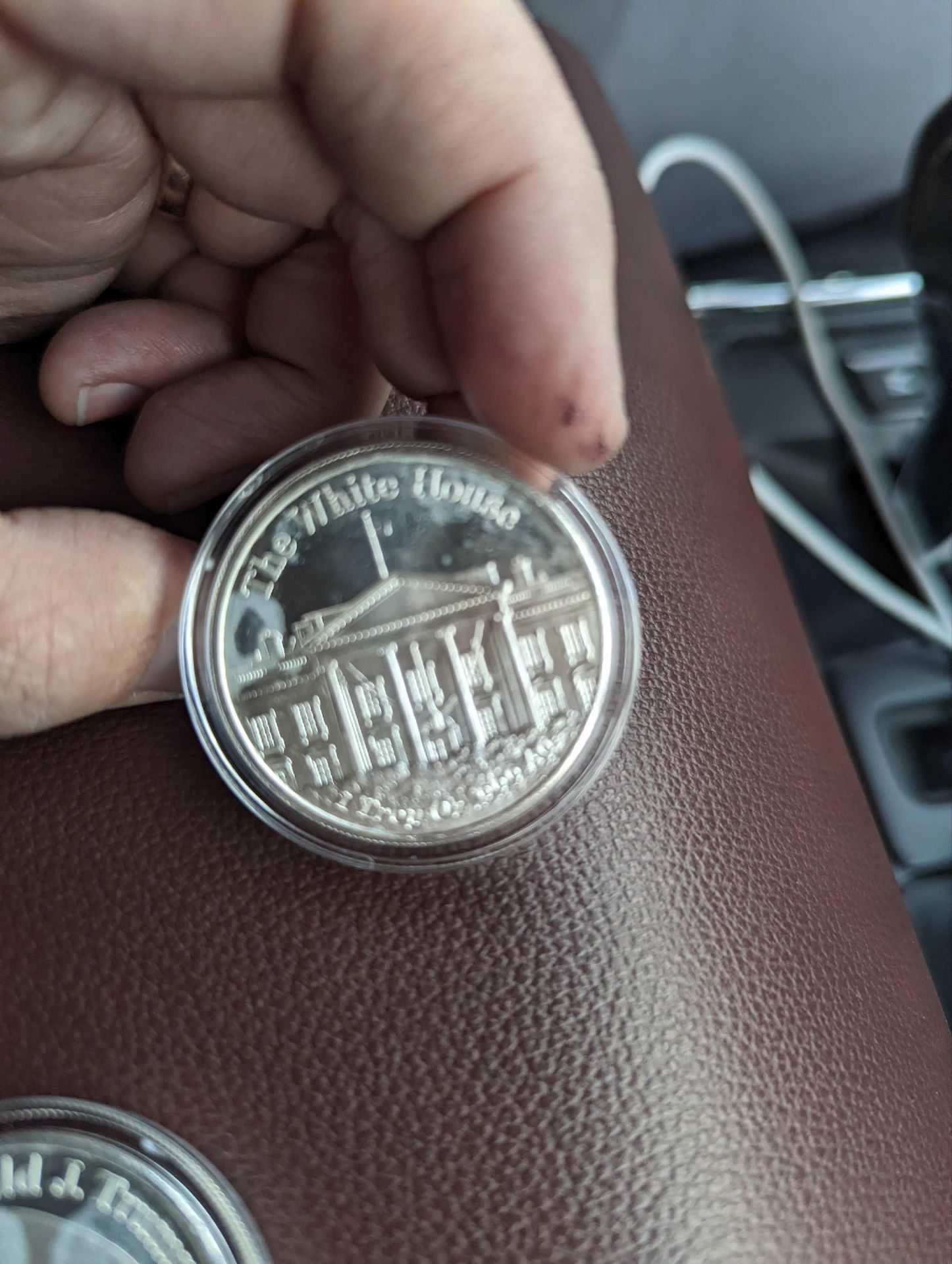 2 trump silver coins - Image 2 of 8
