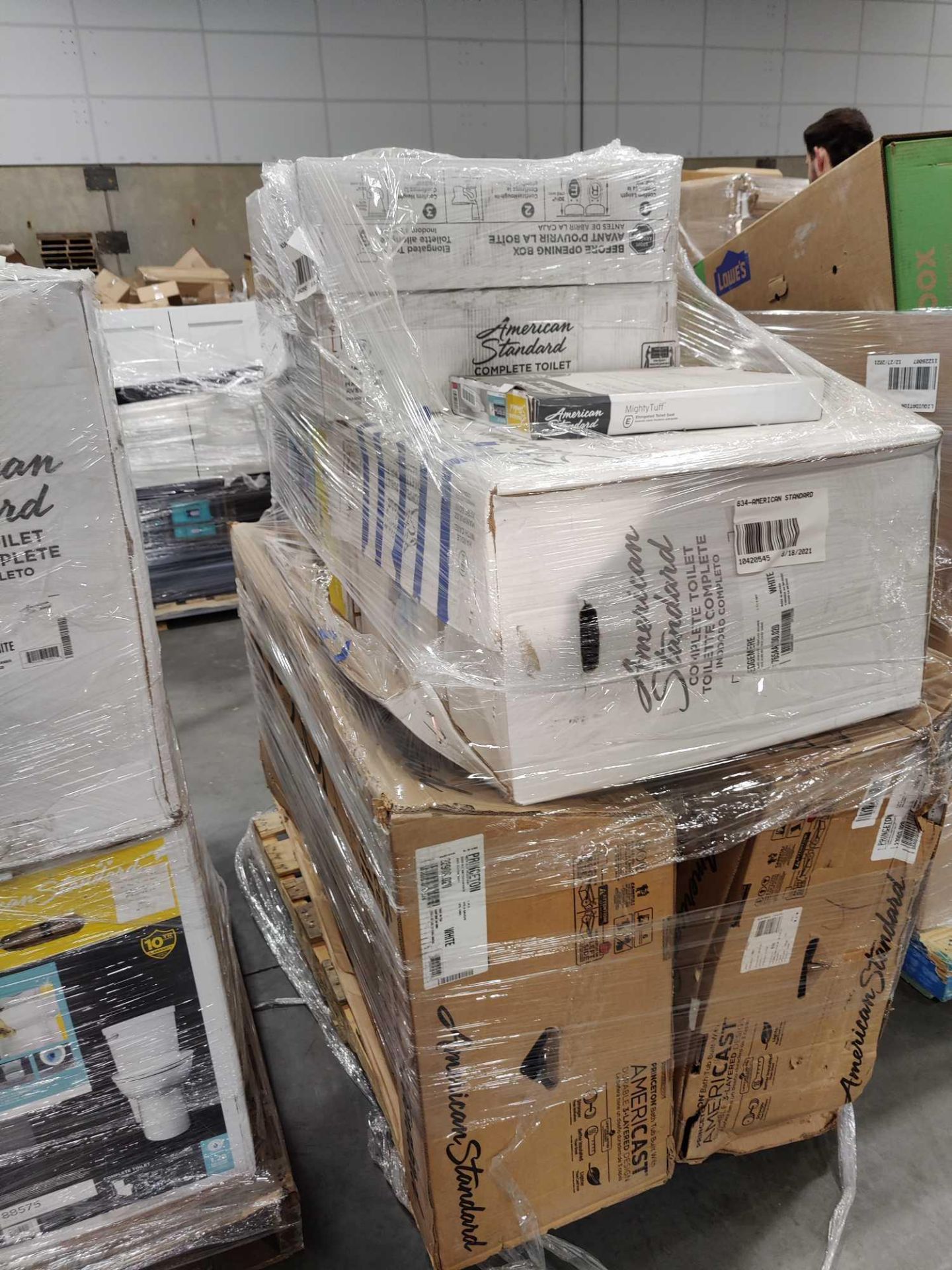 Pallet of Lowe's Returns - Image 4 of 10