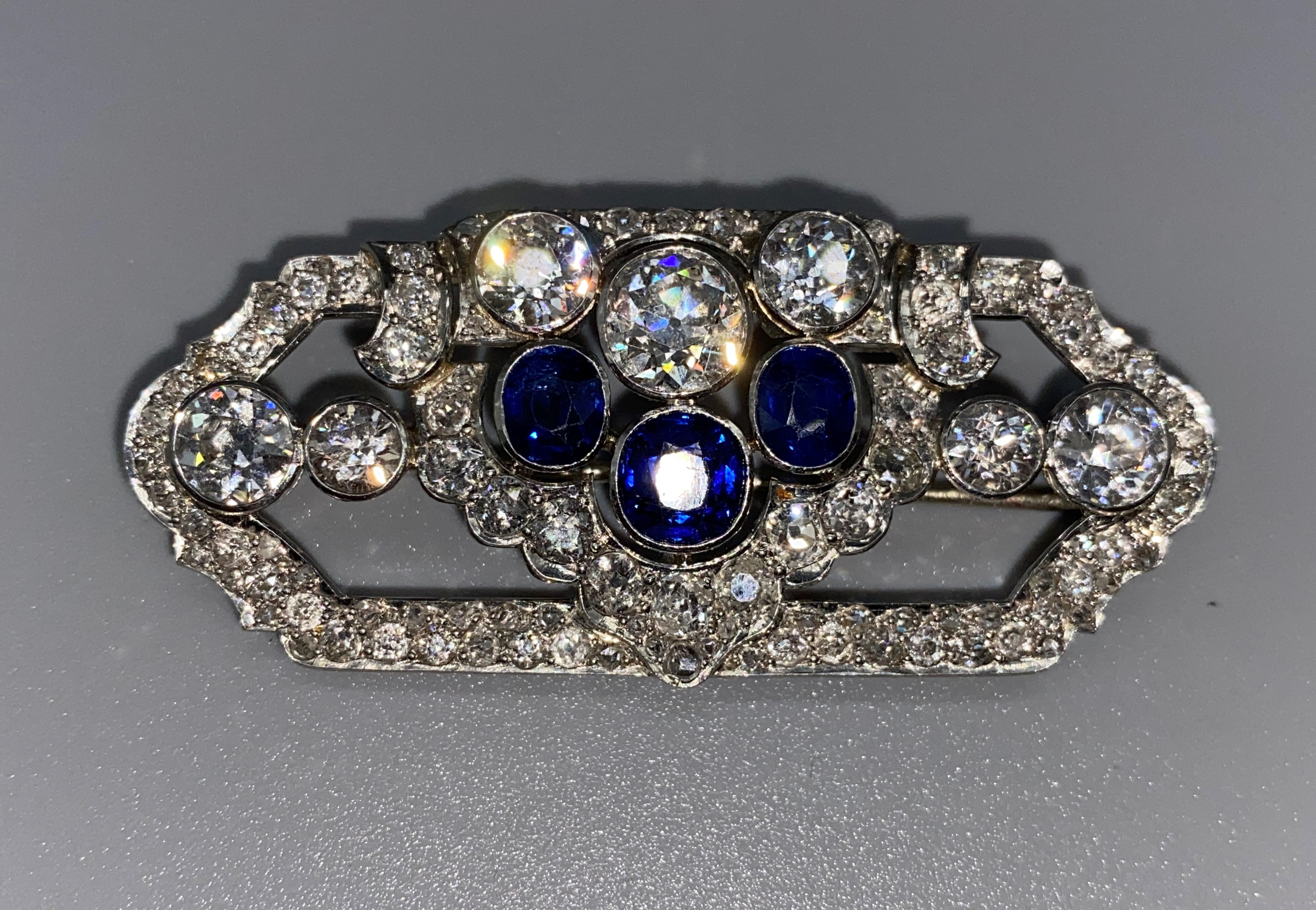 Art Deco Platinum, Diamond and Sapphire brooch, la - Image 11 of 13