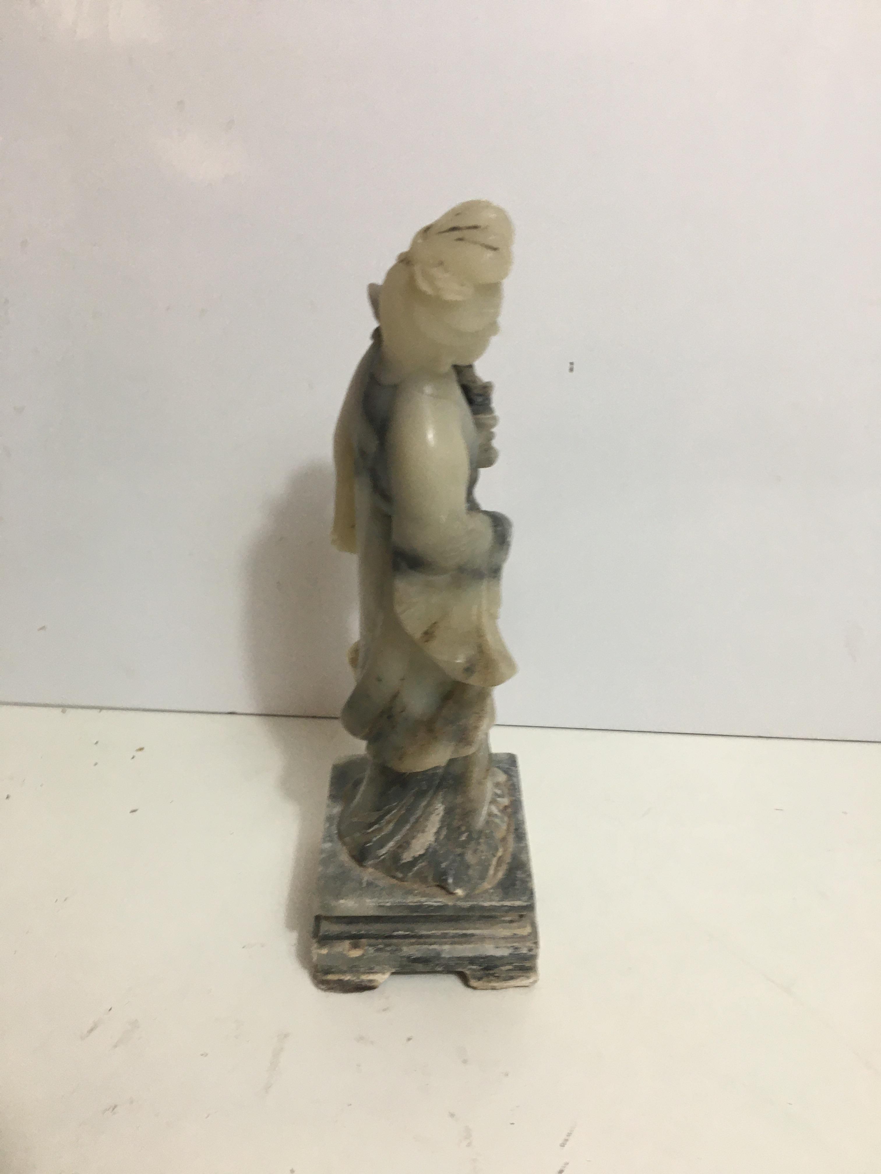 Carved alabaster figure of Guanyin 31 cm standing - Image 5 of 5