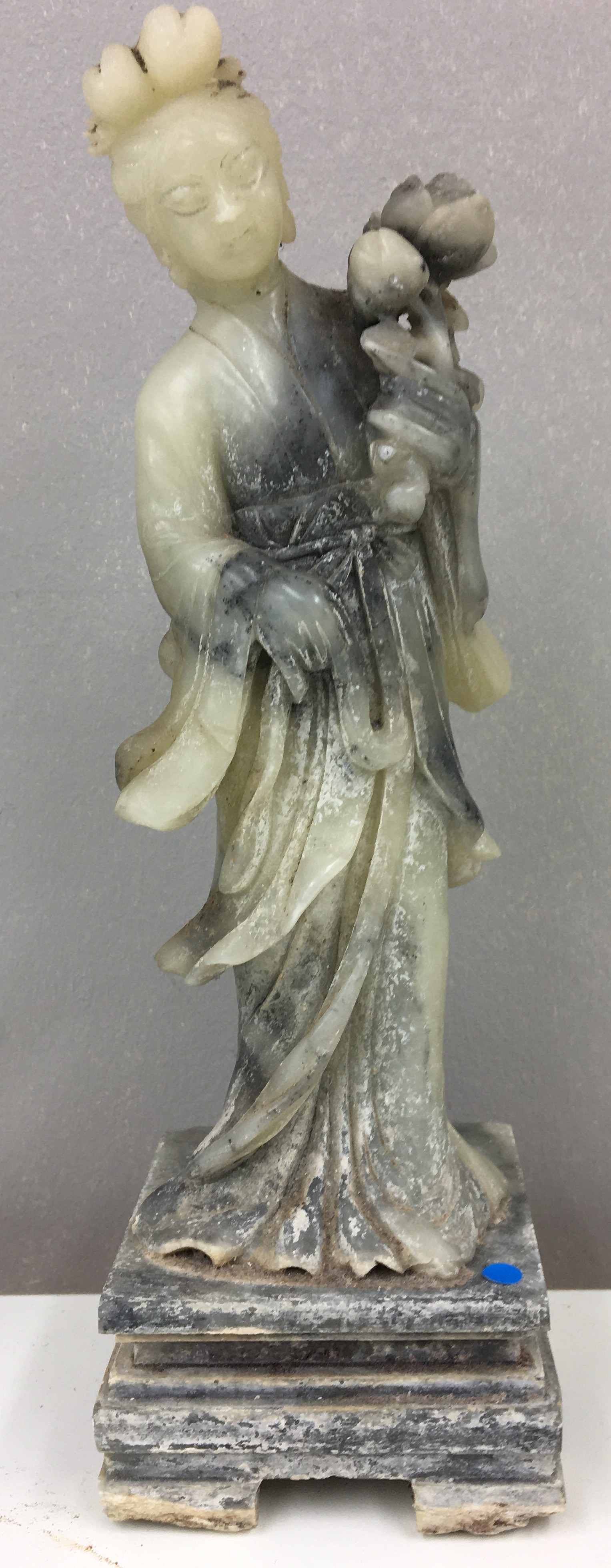 Carved alabaster figure of Guanyin 31 cm standing