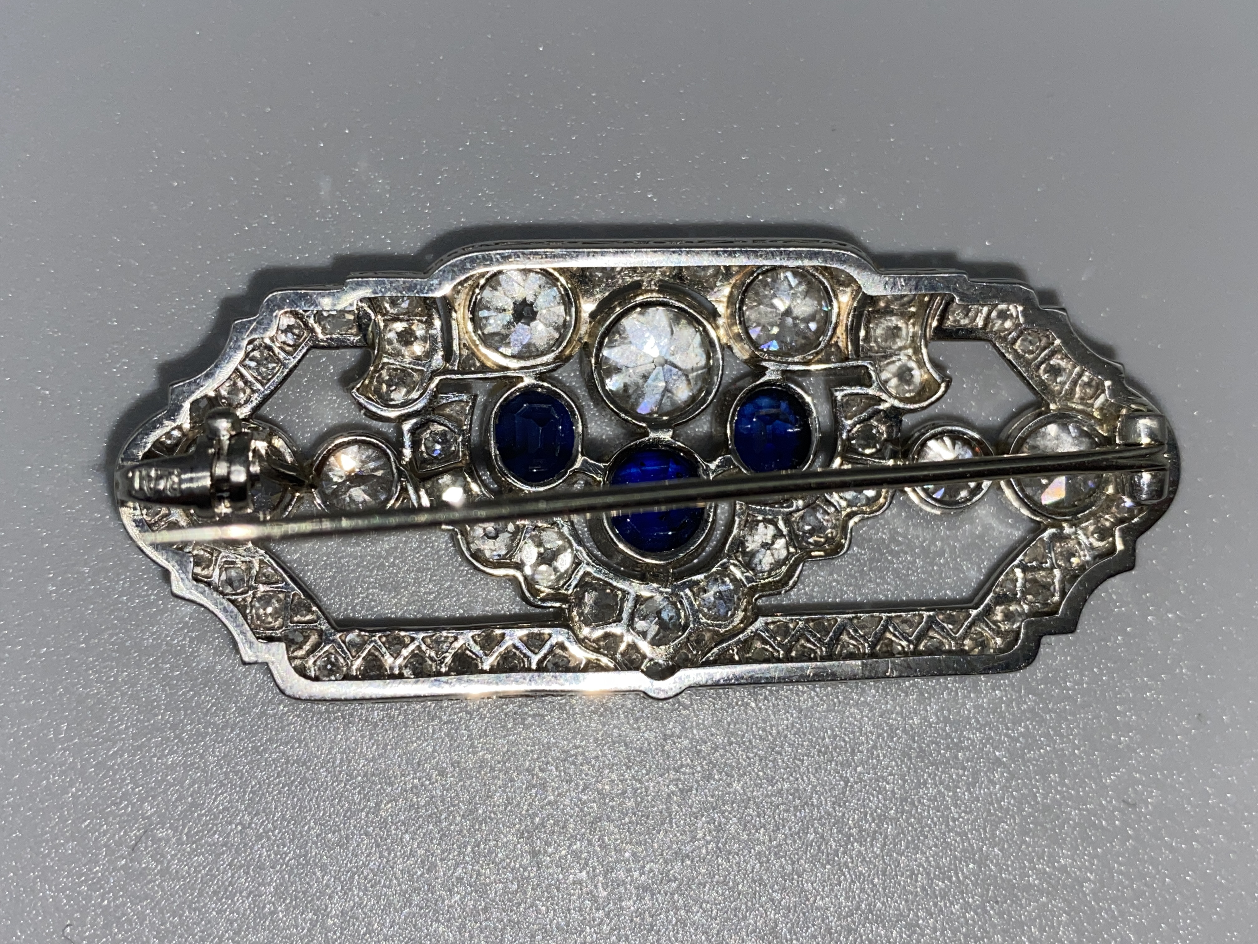 Art Deco Platinum, Diamond and Sapphire brooch, la - Image 12 of 13
