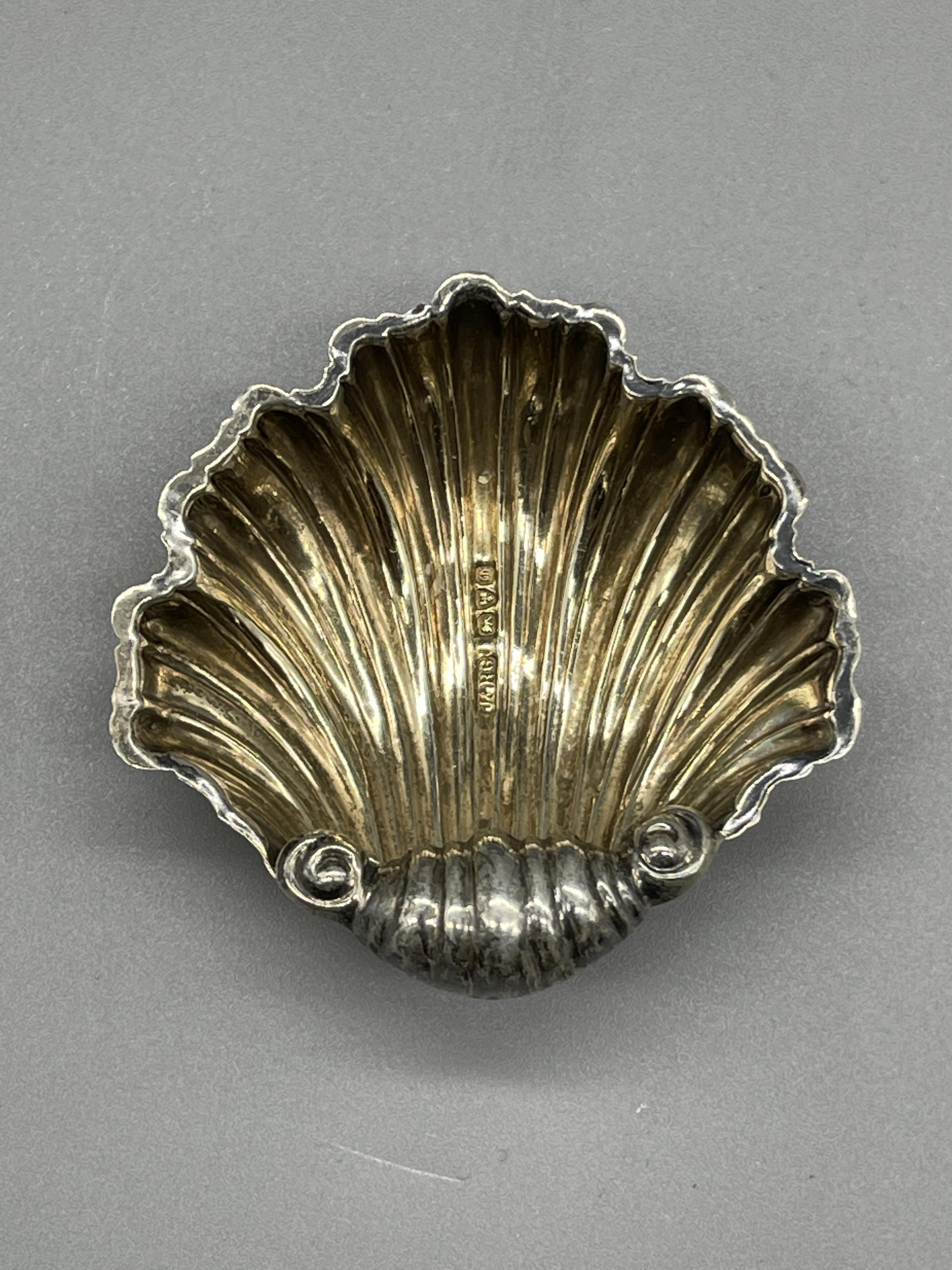 HM Silver cased shell salts and spoons.20G - Image 2 of 7