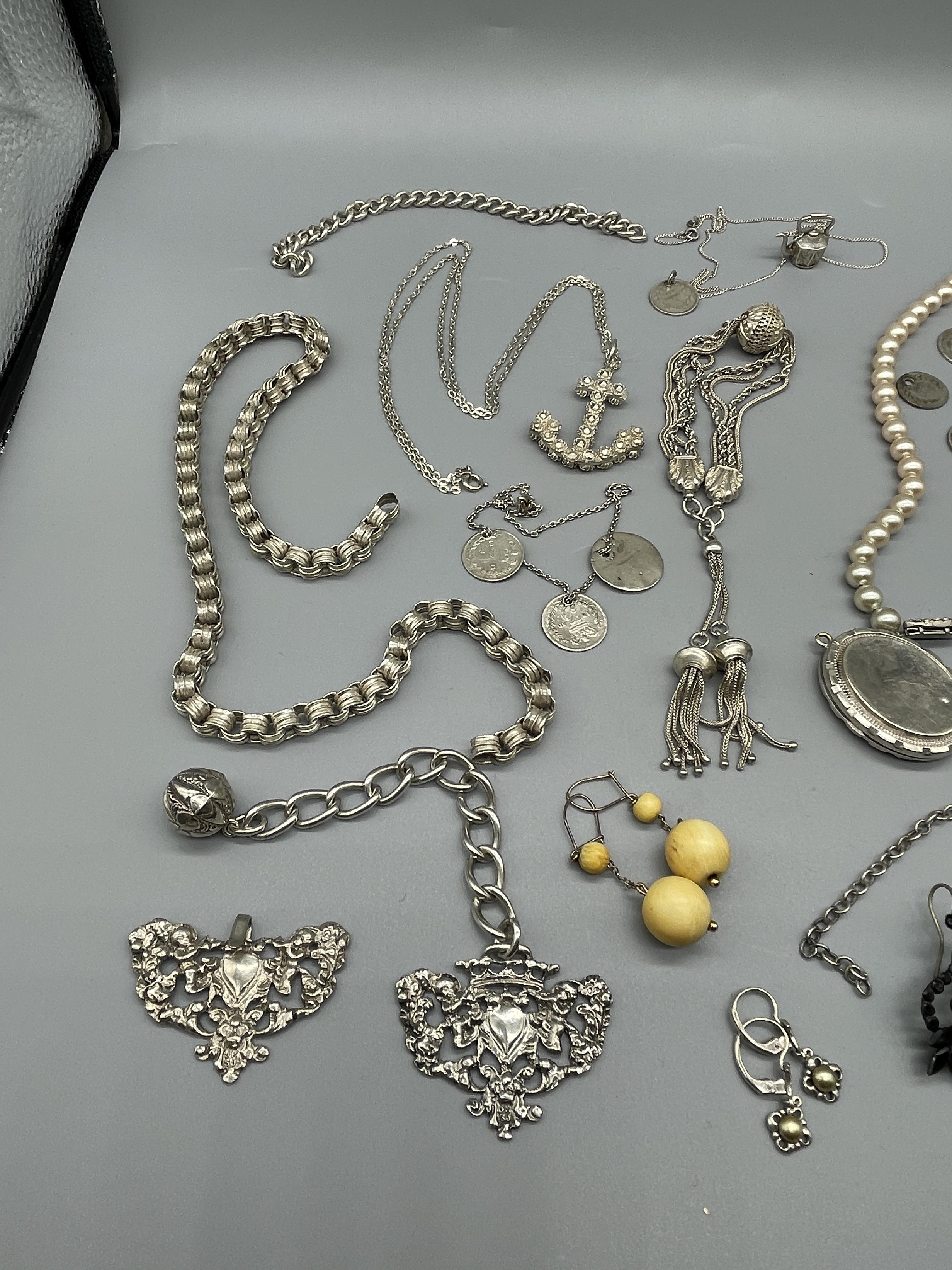 Silver Jewellery and dress jewellery - Image 5 of 7