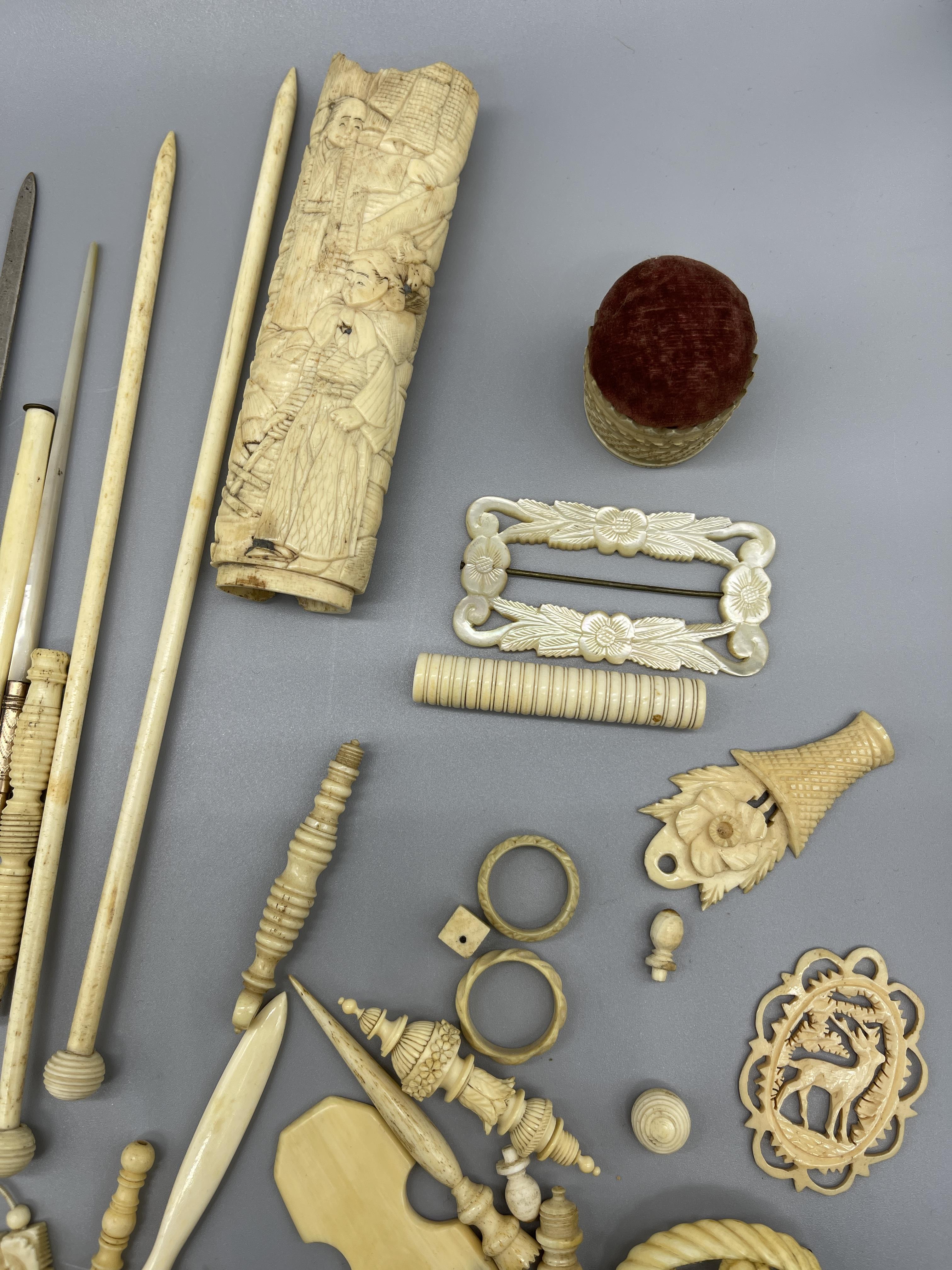 Bone dip pens, Joan of Arc stanhope and bone items - Image 5 of 5