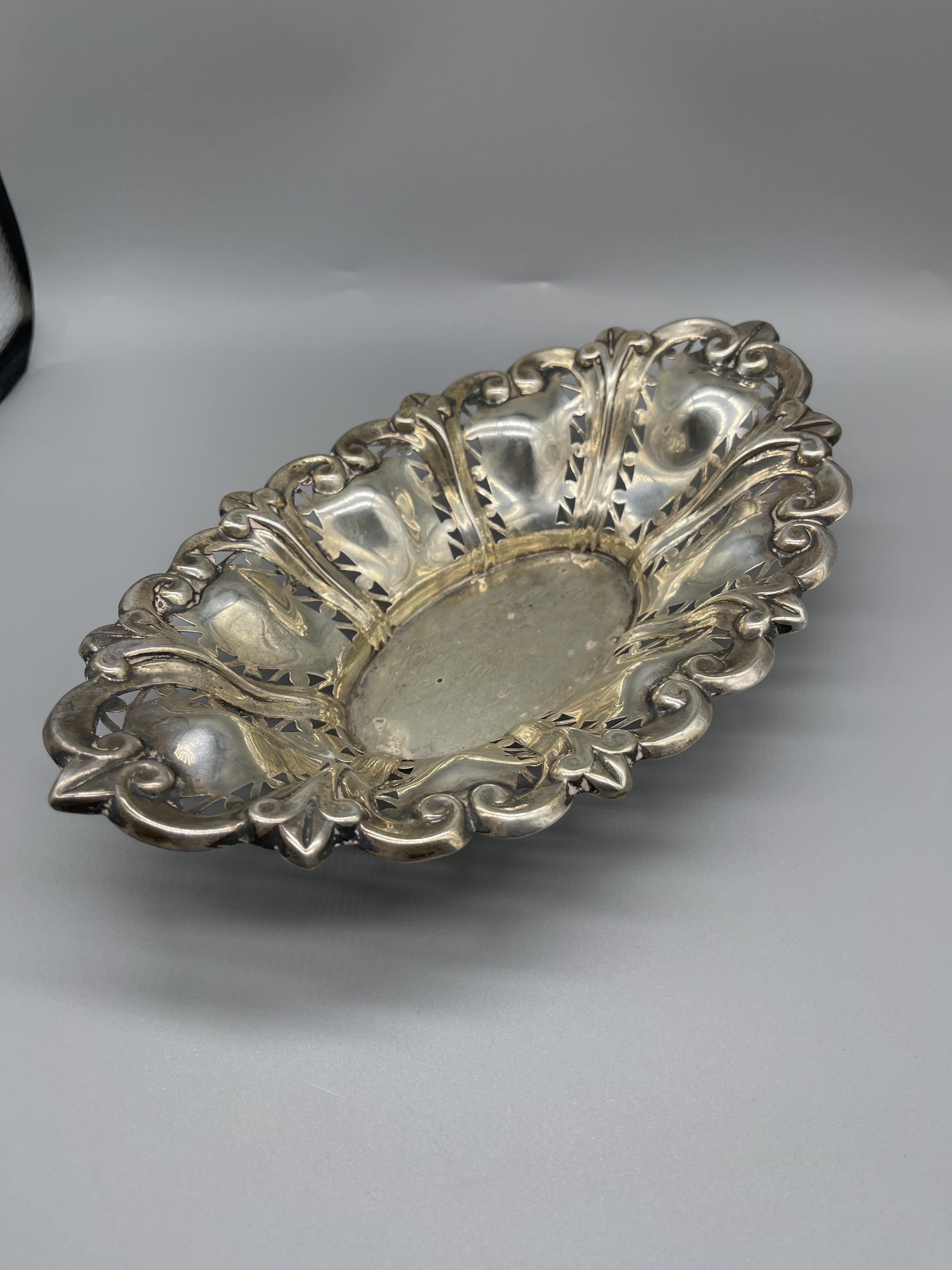 HM Silver Bon-Bon dish Birmingham 1906 makers mark - Image 3 of 7