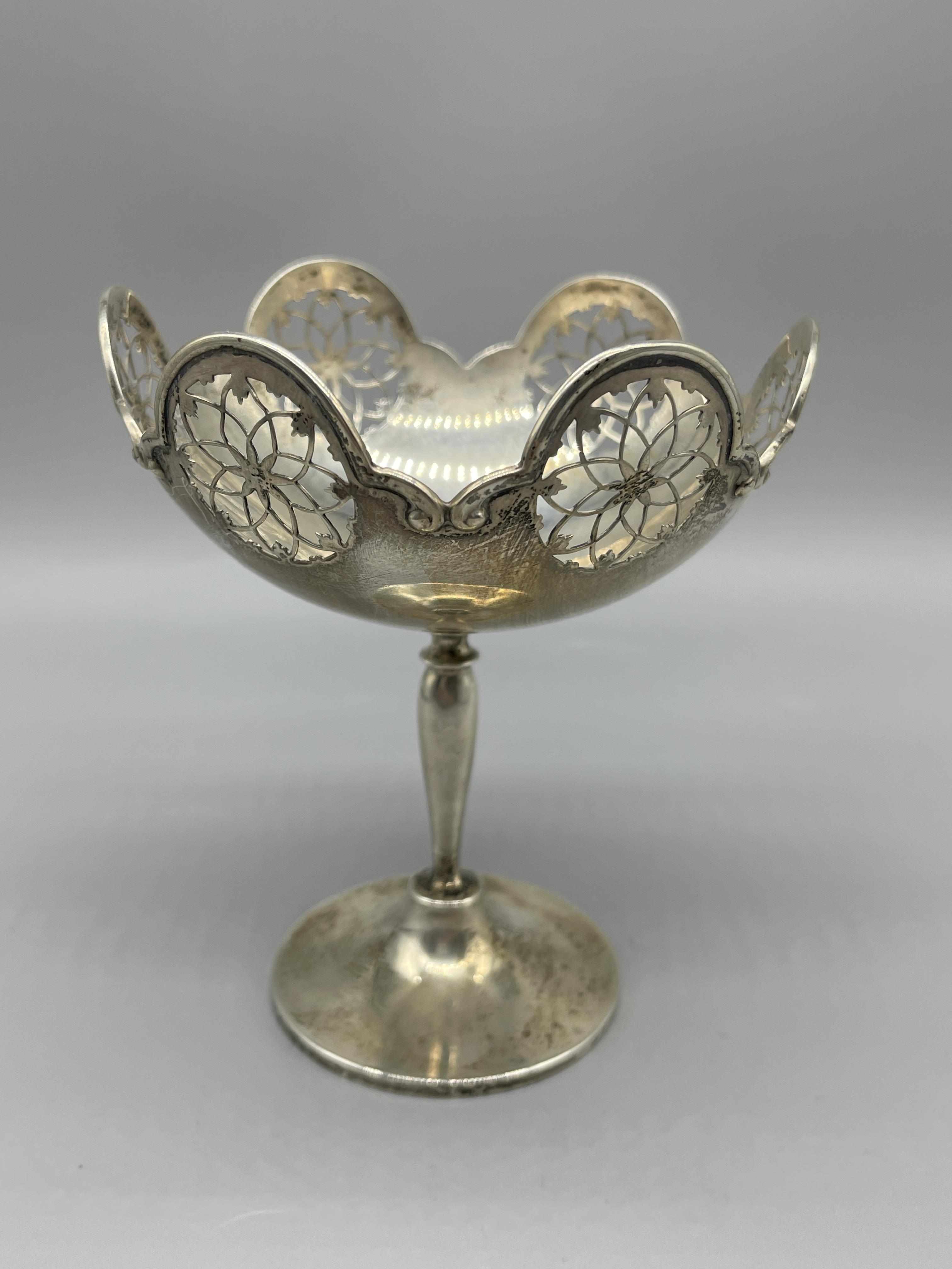 HM Silver Sweetmeat cup Sheffield B&S 1913 H 11cm 112 Grams - Image 3 of 7