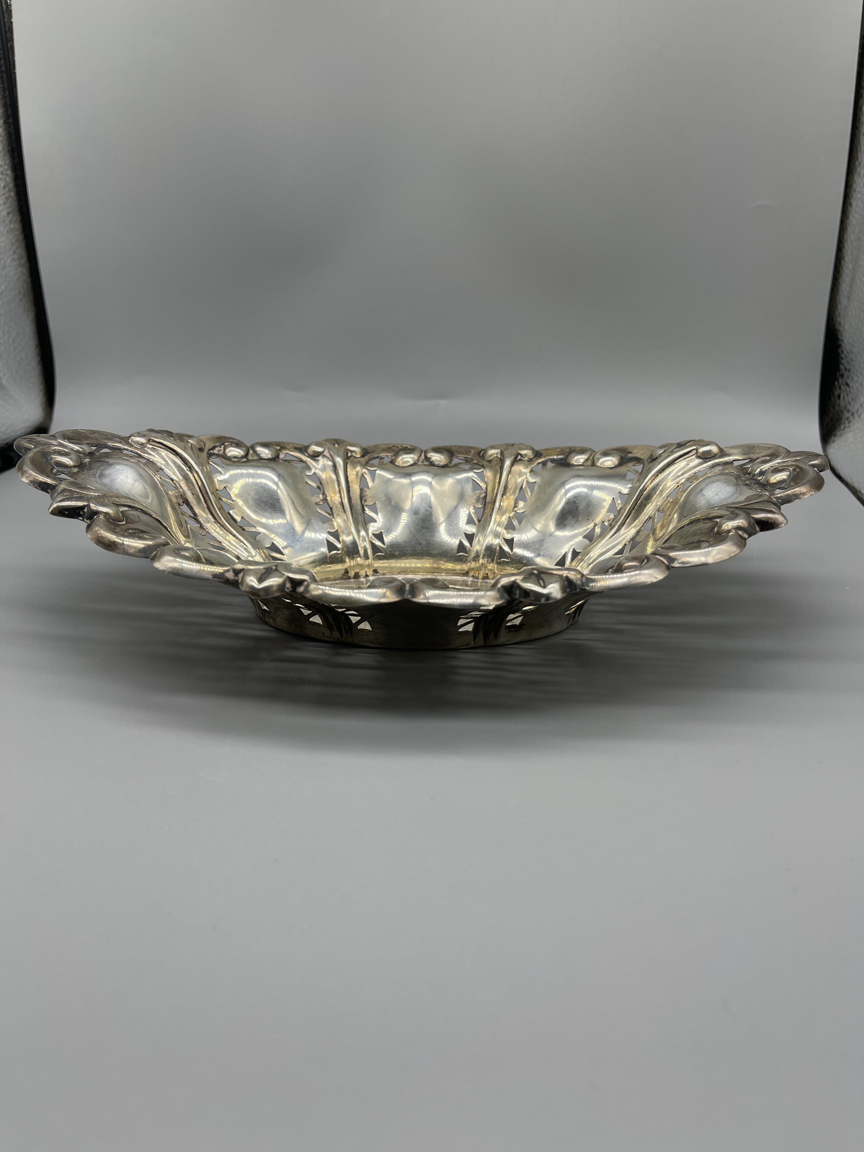 HM Silver Bon-Bon dish Birmingham 1906 makers mark - Image 7 of 7