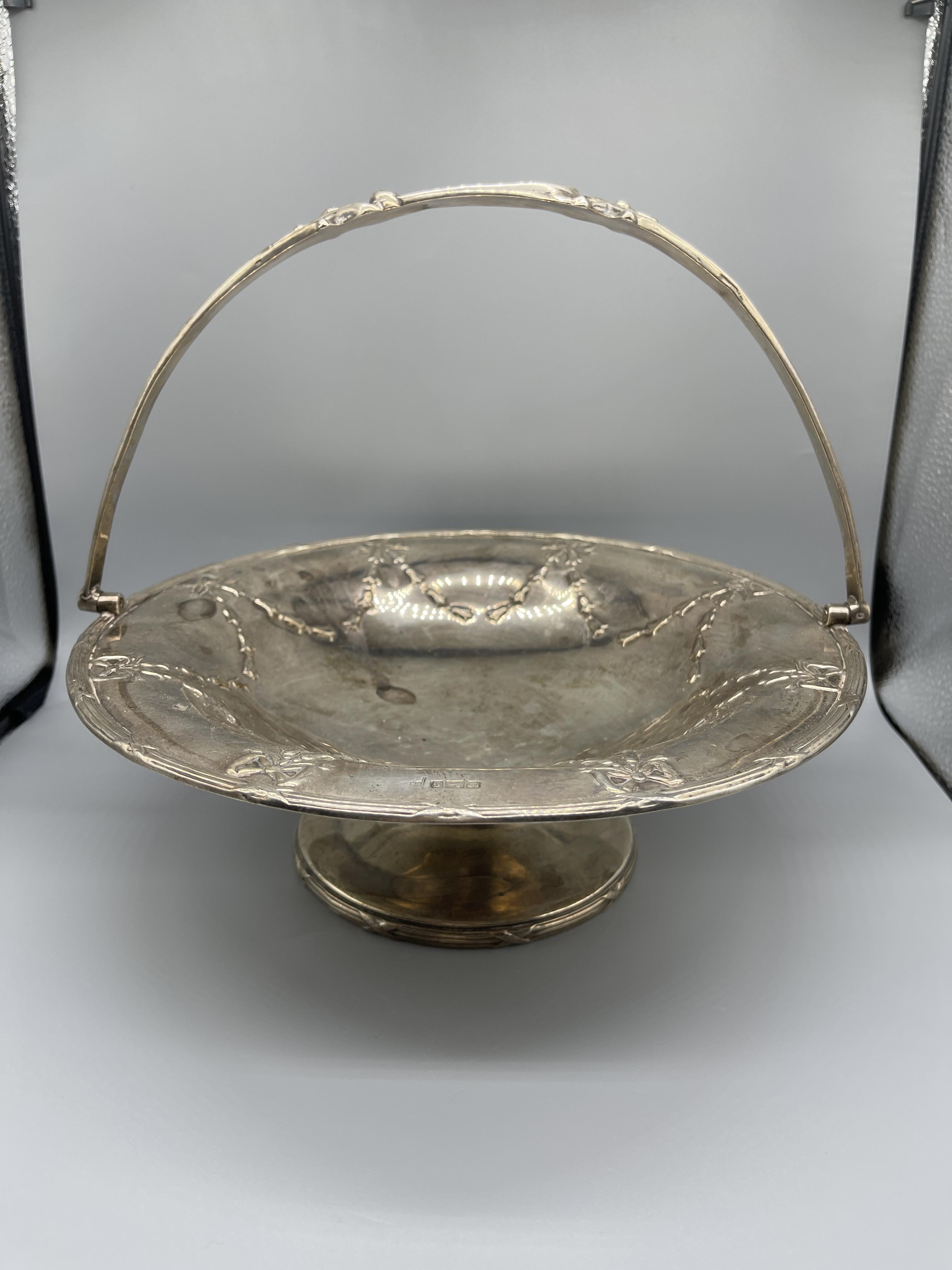 HM Silver Bread basket, Walker & Hall, Sheffield,