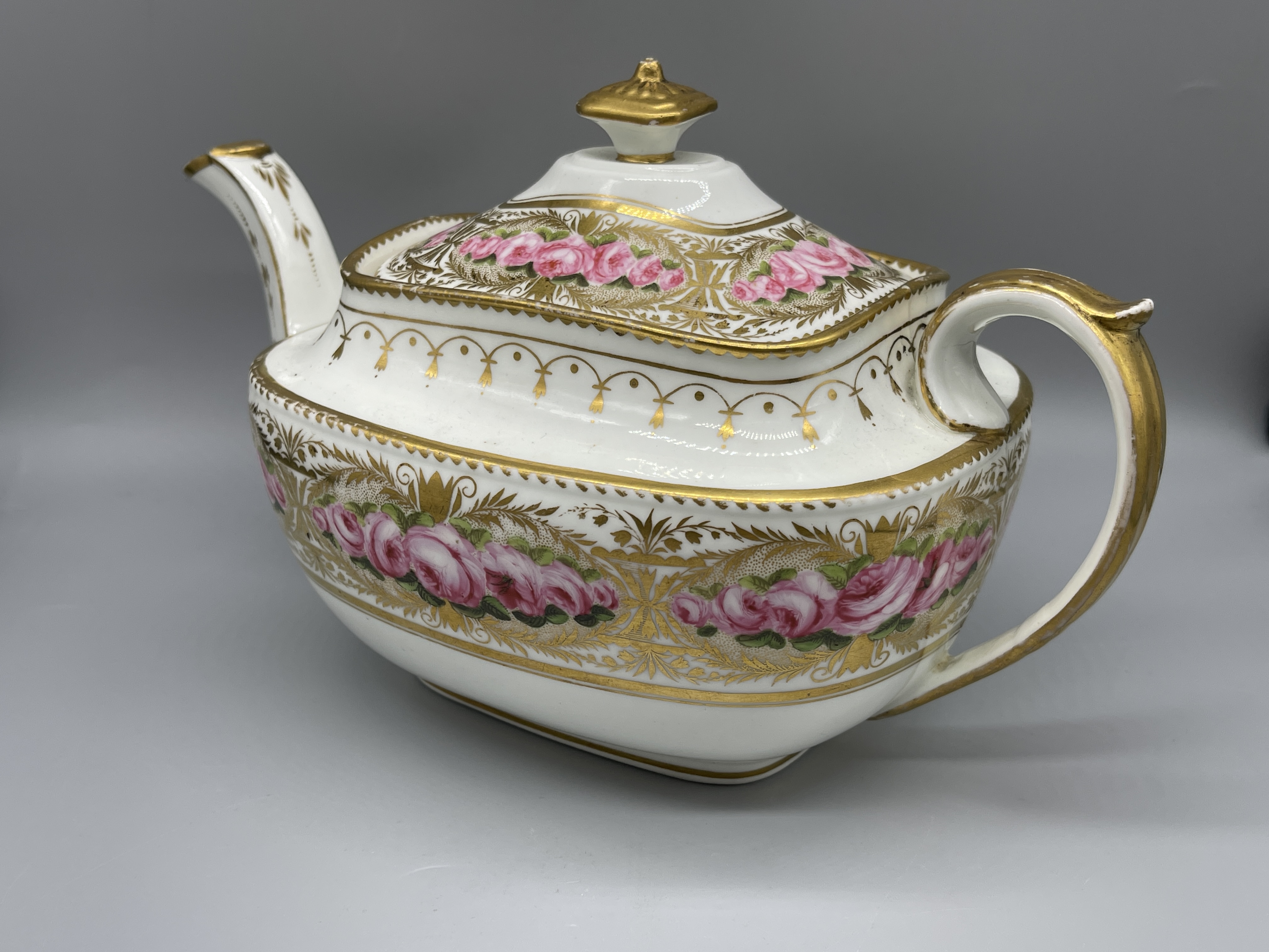19th C H & R Daniels floral and gilt tea pot - Image 2 of 8