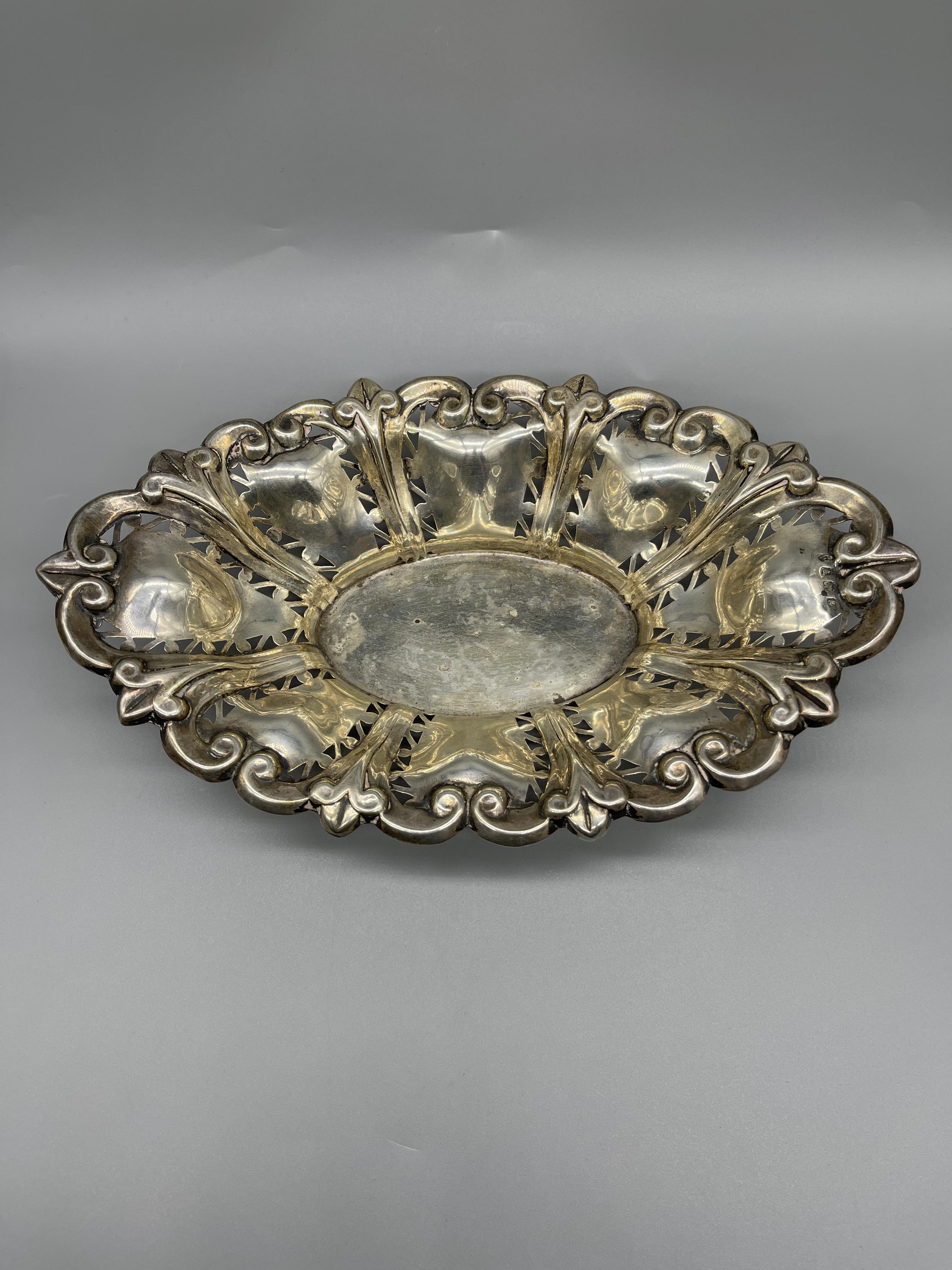 HM Silver Bon-Bon dish Birmingham 1906 makers mark - Image 4 of 7