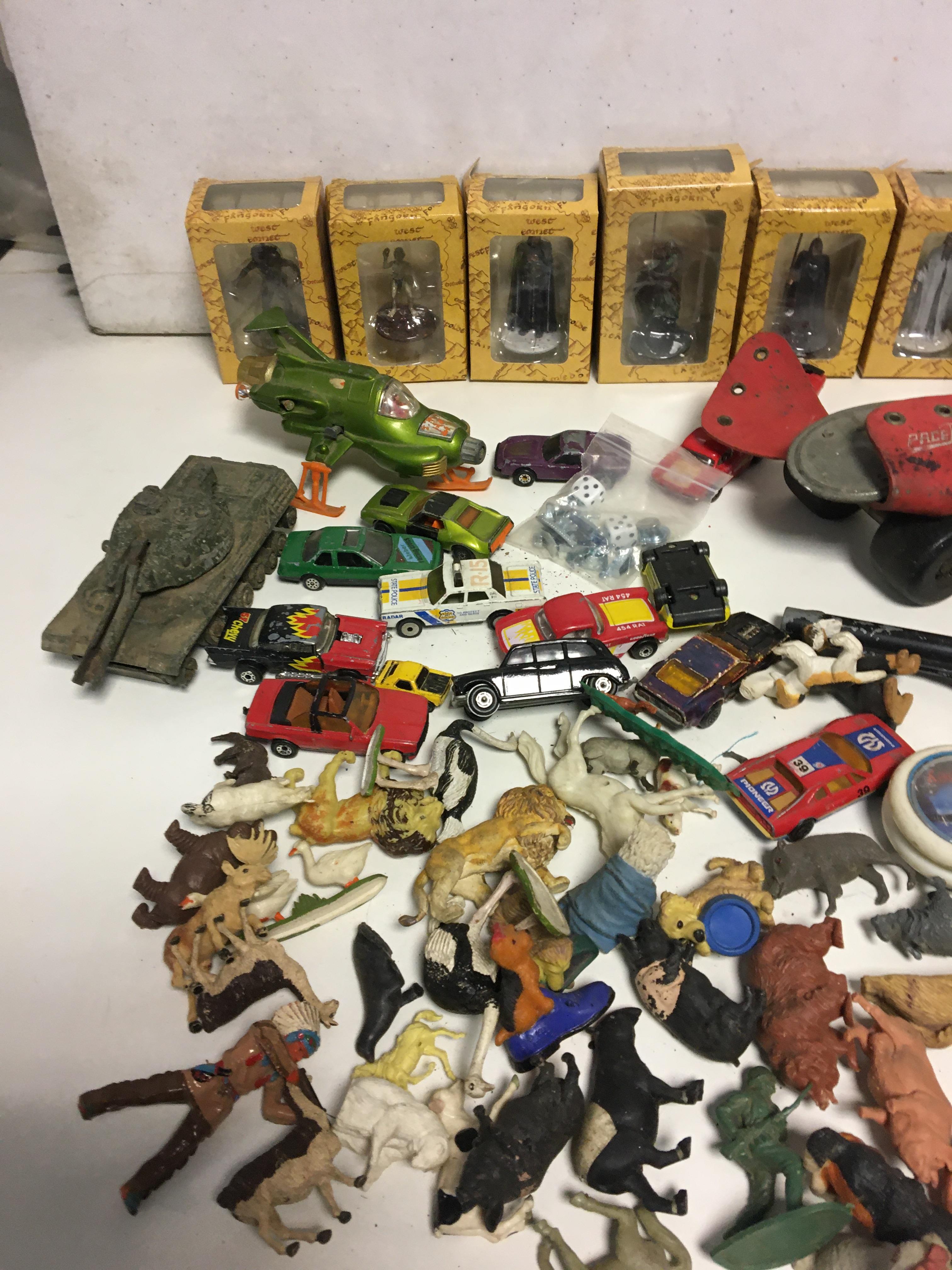 Qty die cast cars and soldiers etc - Image 2 of 4
