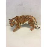Country Artists model of a tiger "Tiger the hunter