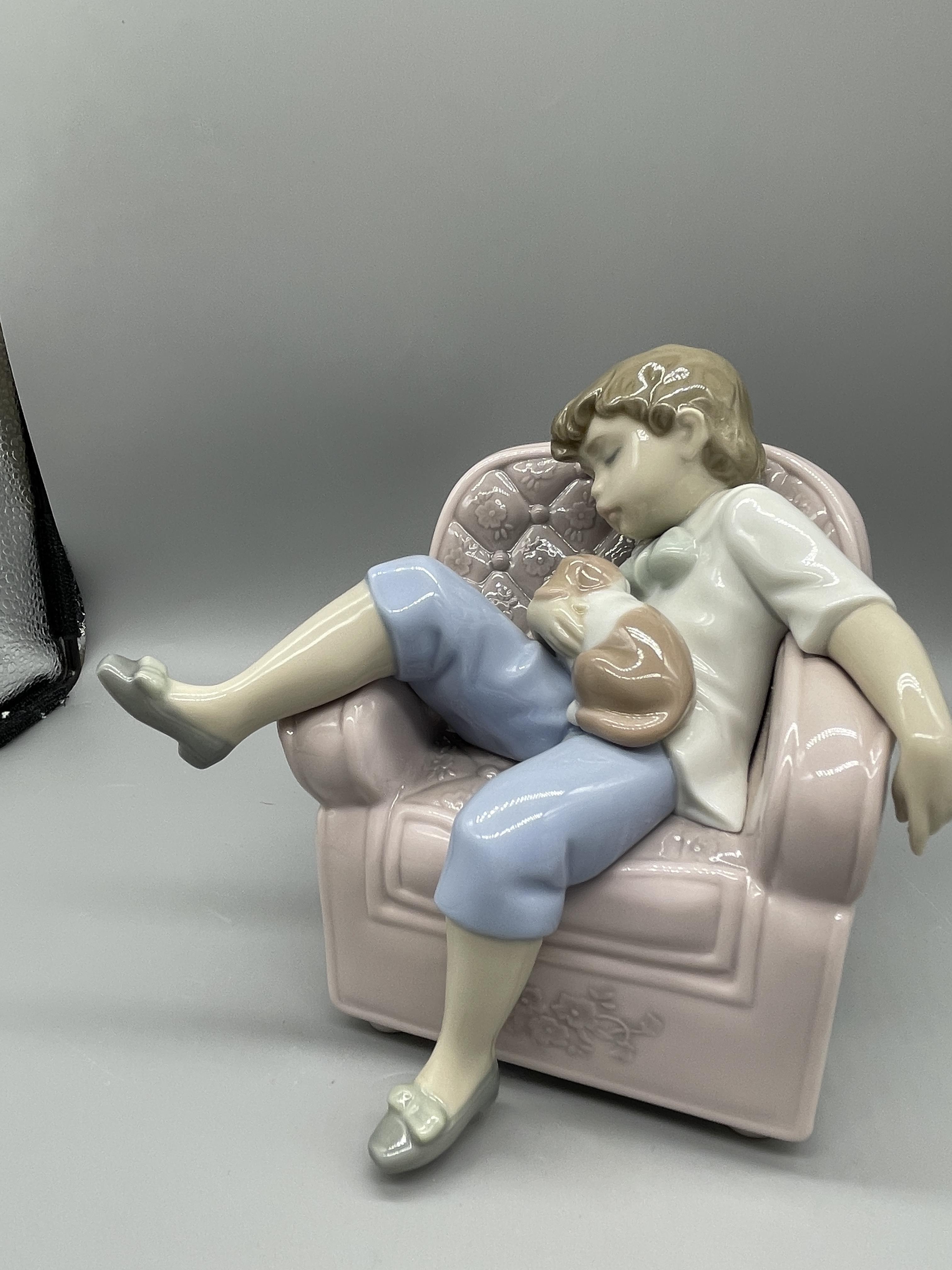 Lladro Boy in Chair with Pup - Image 7 of 8