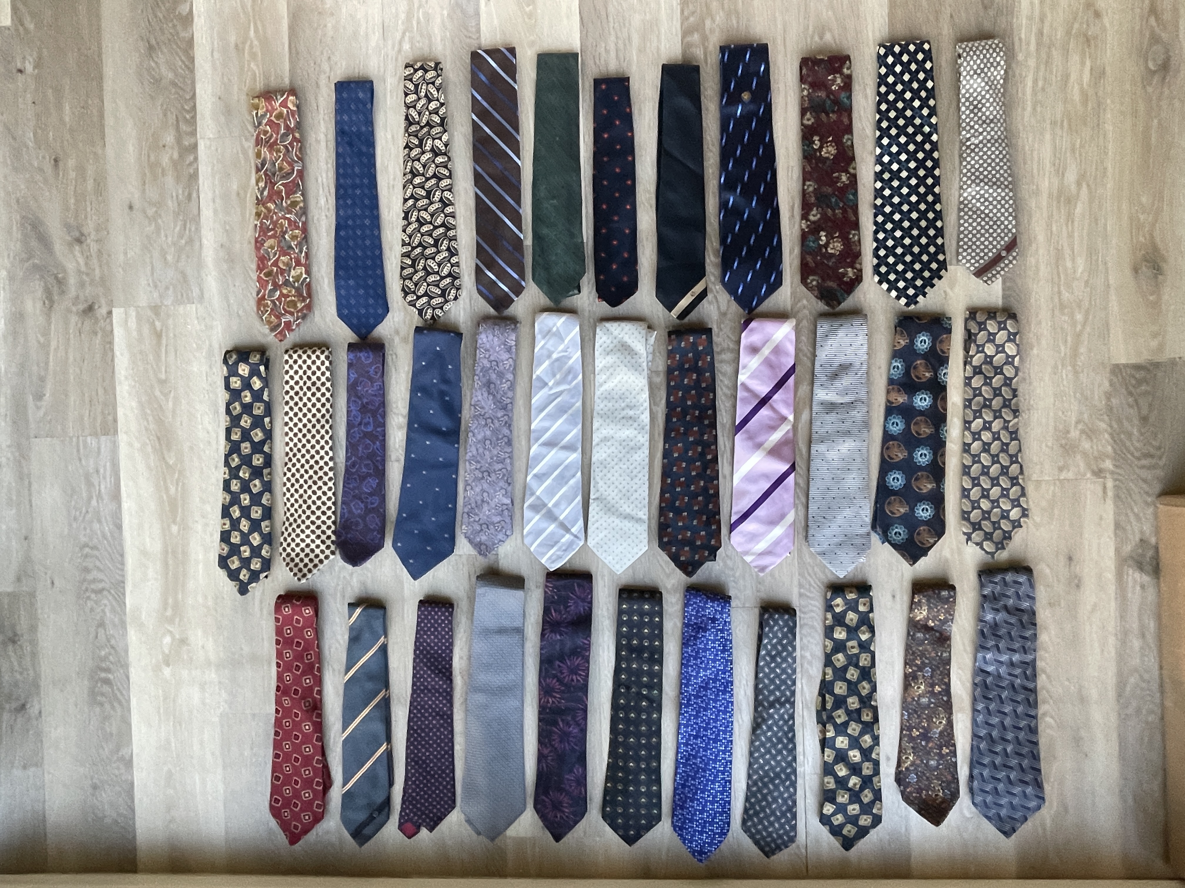 Designer gents ties to inc, Hermes, Valentino, Dun