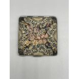 HM Silver Embroidered Compact 100gr 7.5cm x 7.5cm