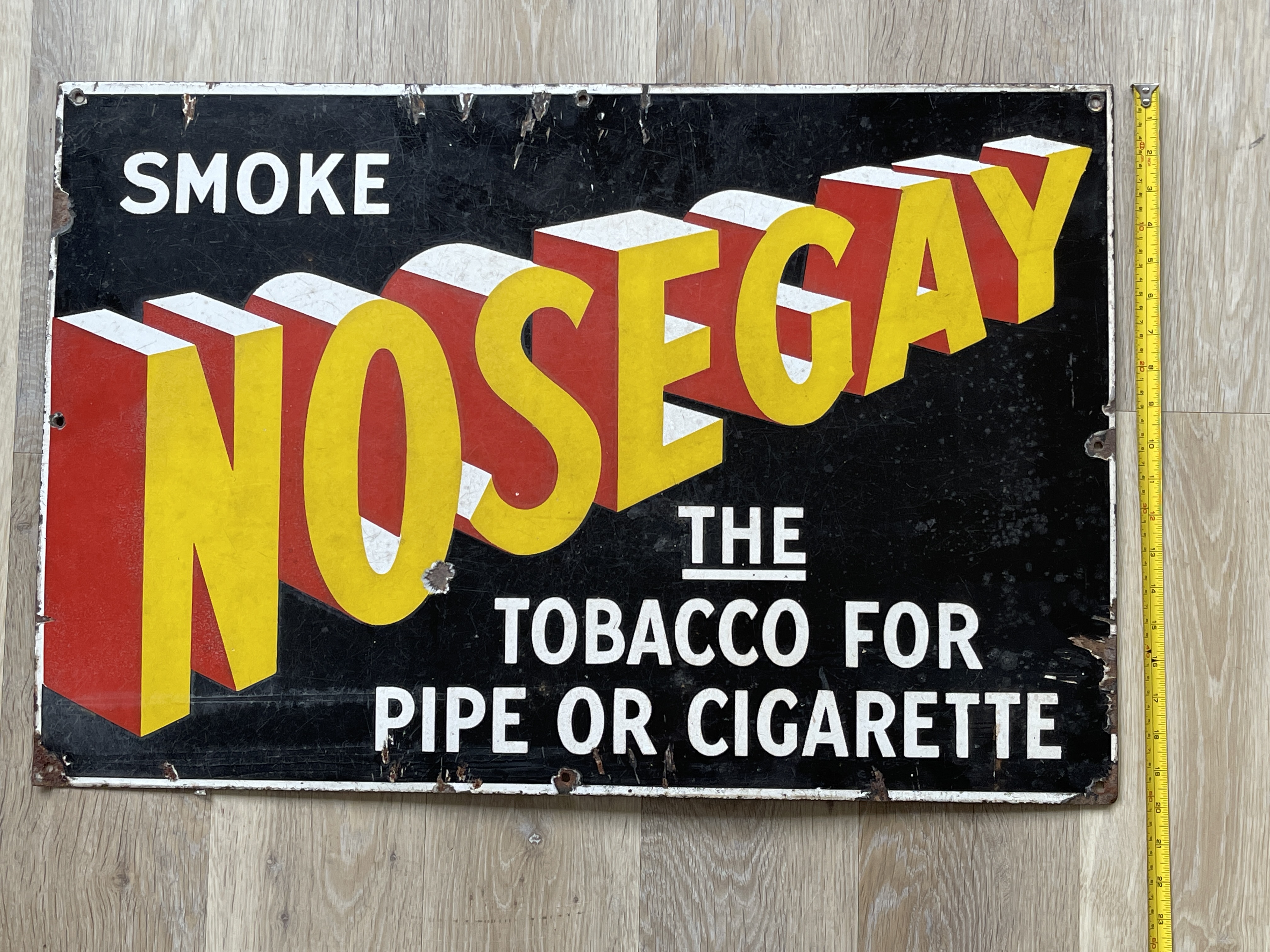 Original Vintage Enamel and Metal "Smoke Nosegay T