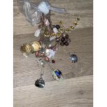 Quantity of dress jewellery, necklaces