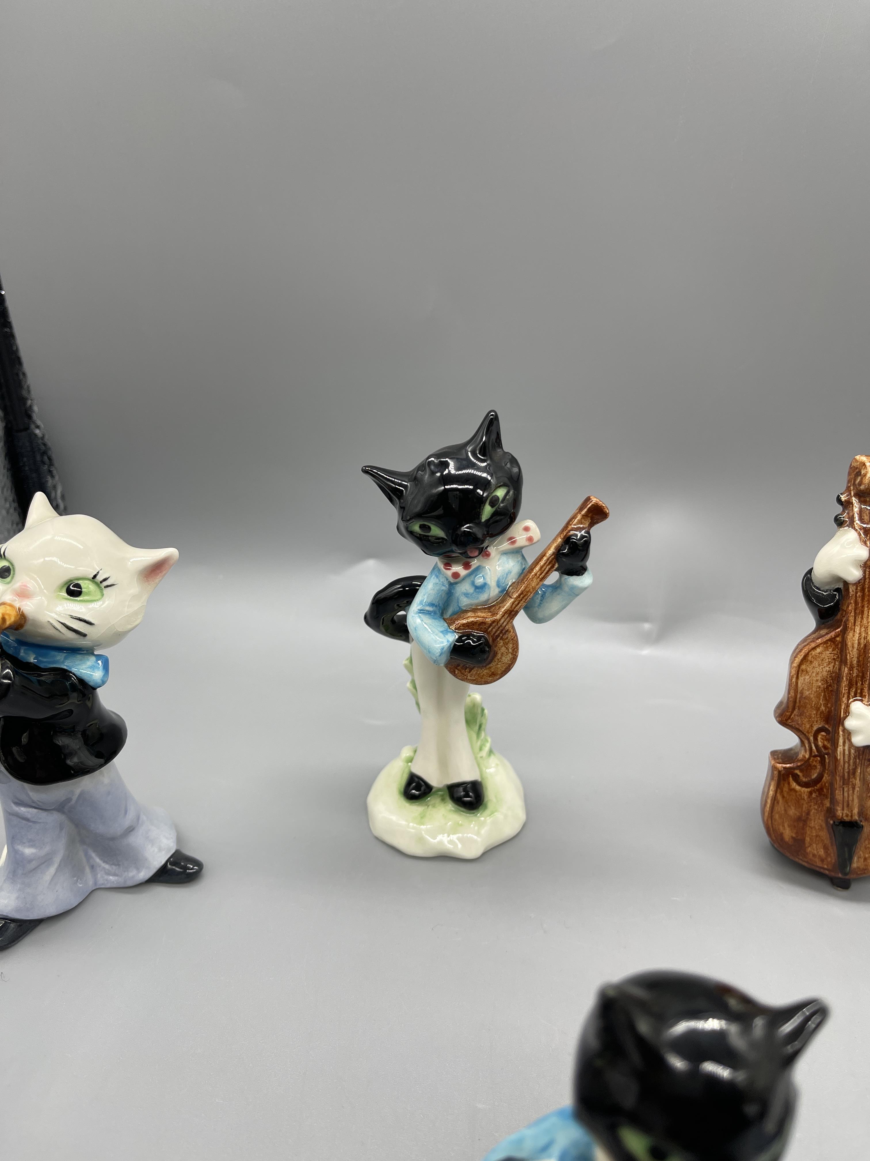 Seven Cat Band Figures by W,Goebel Great Condition - Image 3 of 9