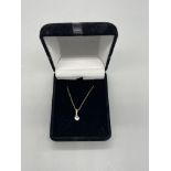 Thin chain with stone pendant, 9 carat, 0.85gr