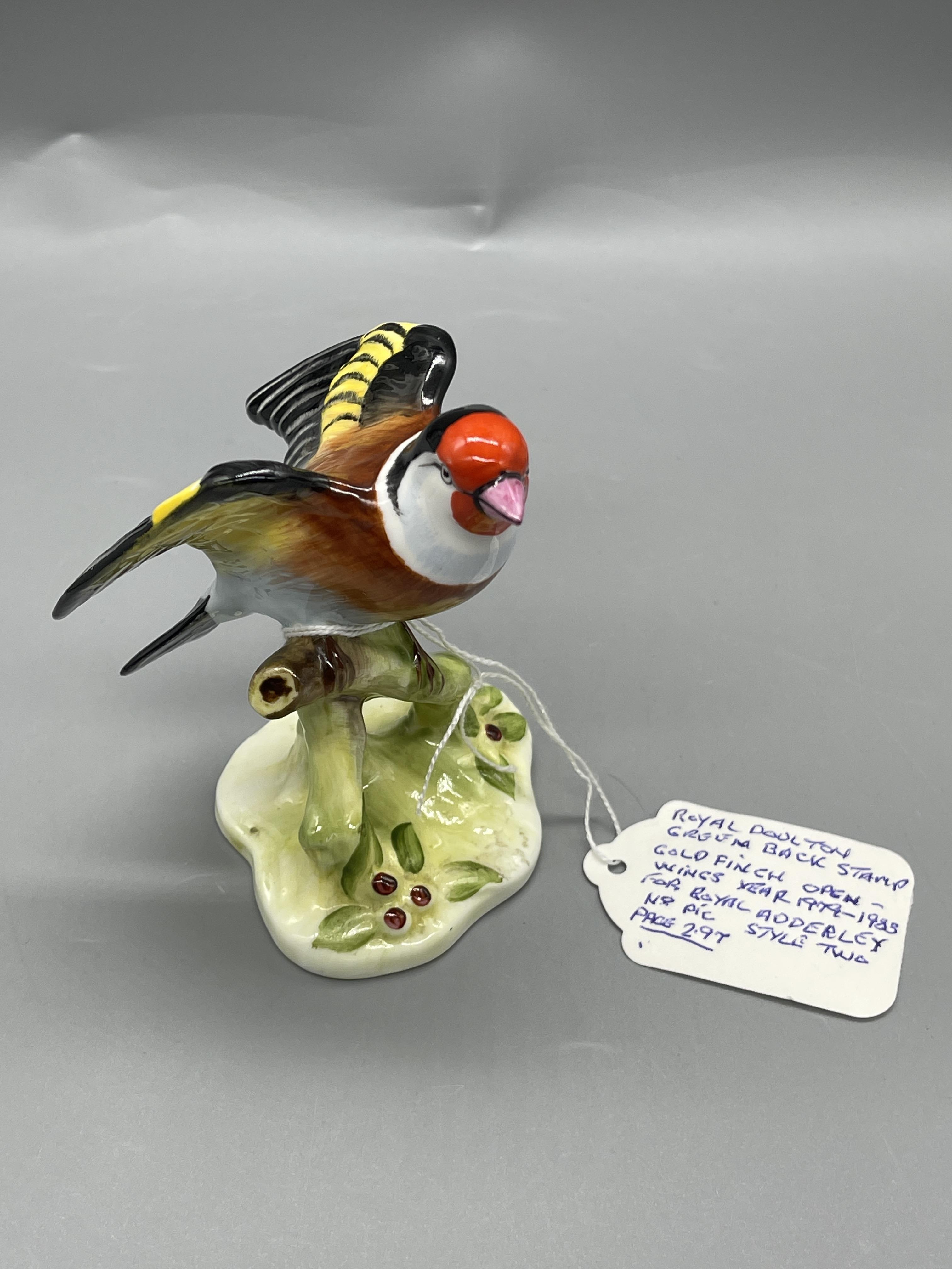 Eight Royal Crown Darby and Royal Doulton Bird Fig - Image 7 of 19