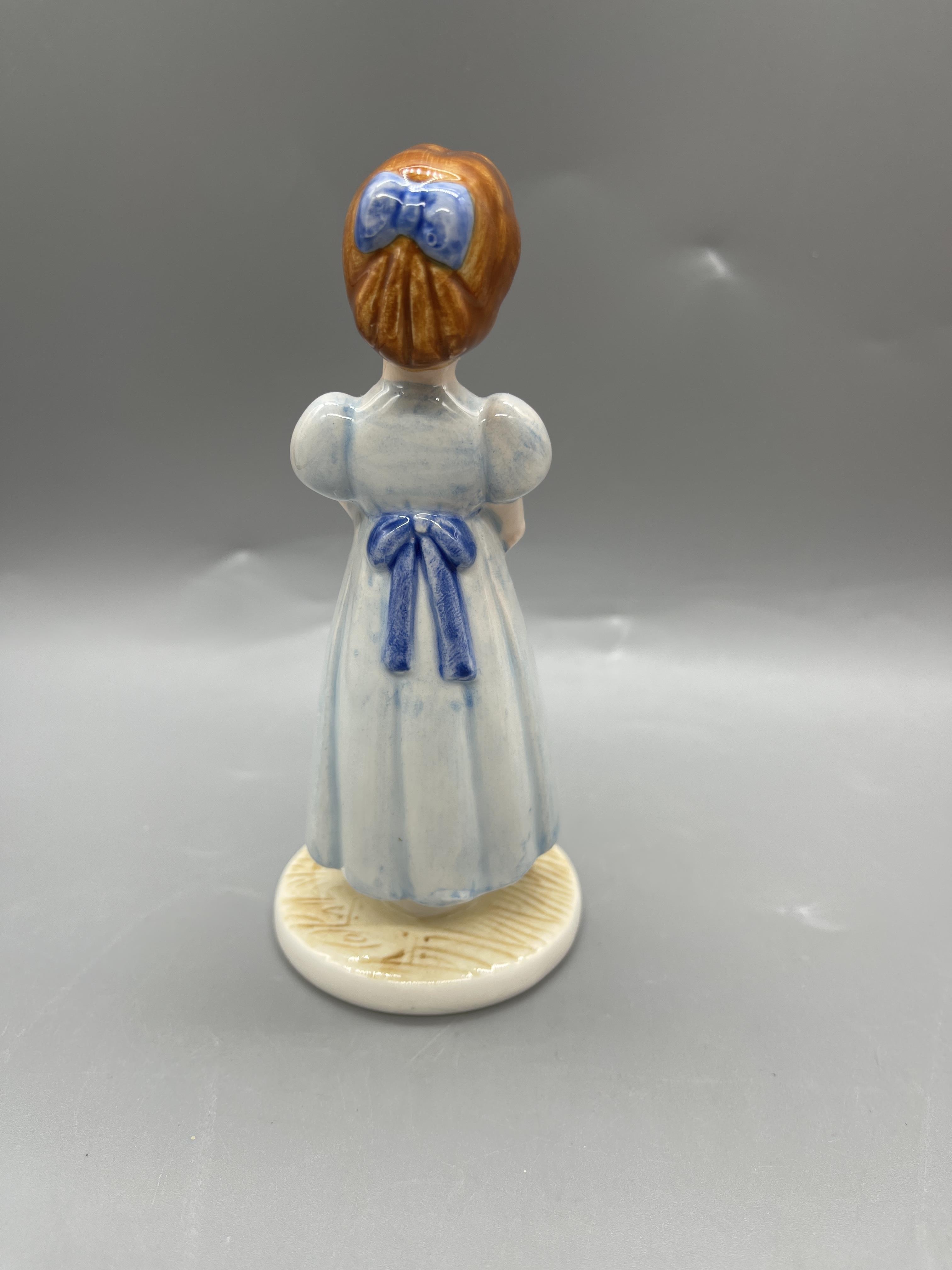 THREE CERAMIC PORCELAIN DISNEY FIGURINES; TINKERBE - Image 6 of 10