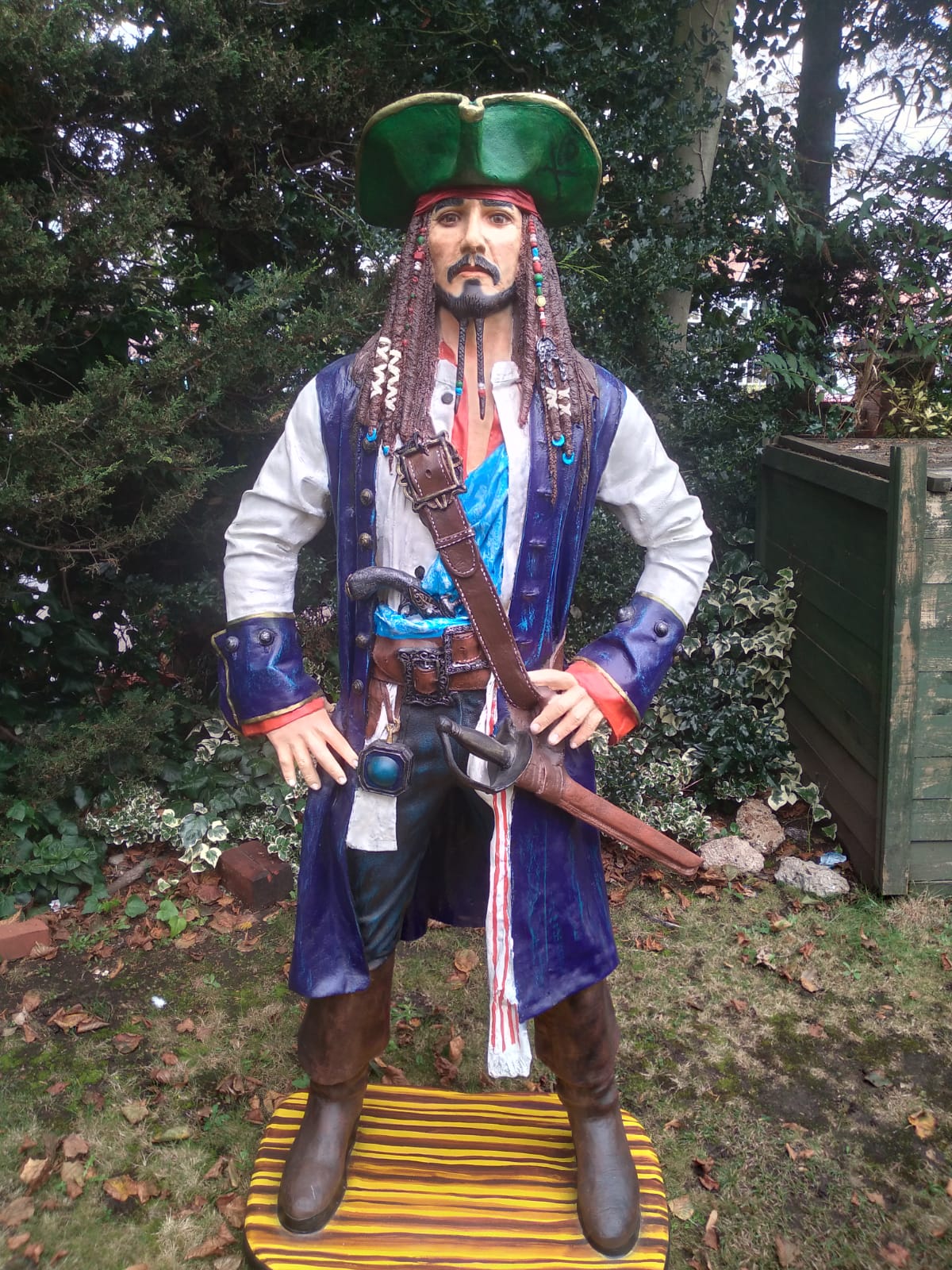 Cinema - Rare Statue of the Caribbean pirate Jack Sparr