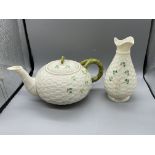 Belleek Clover Tea Pot and Vase Great condition, n