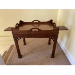 Mahogany Coffee Table 1910, side pull out leaves,