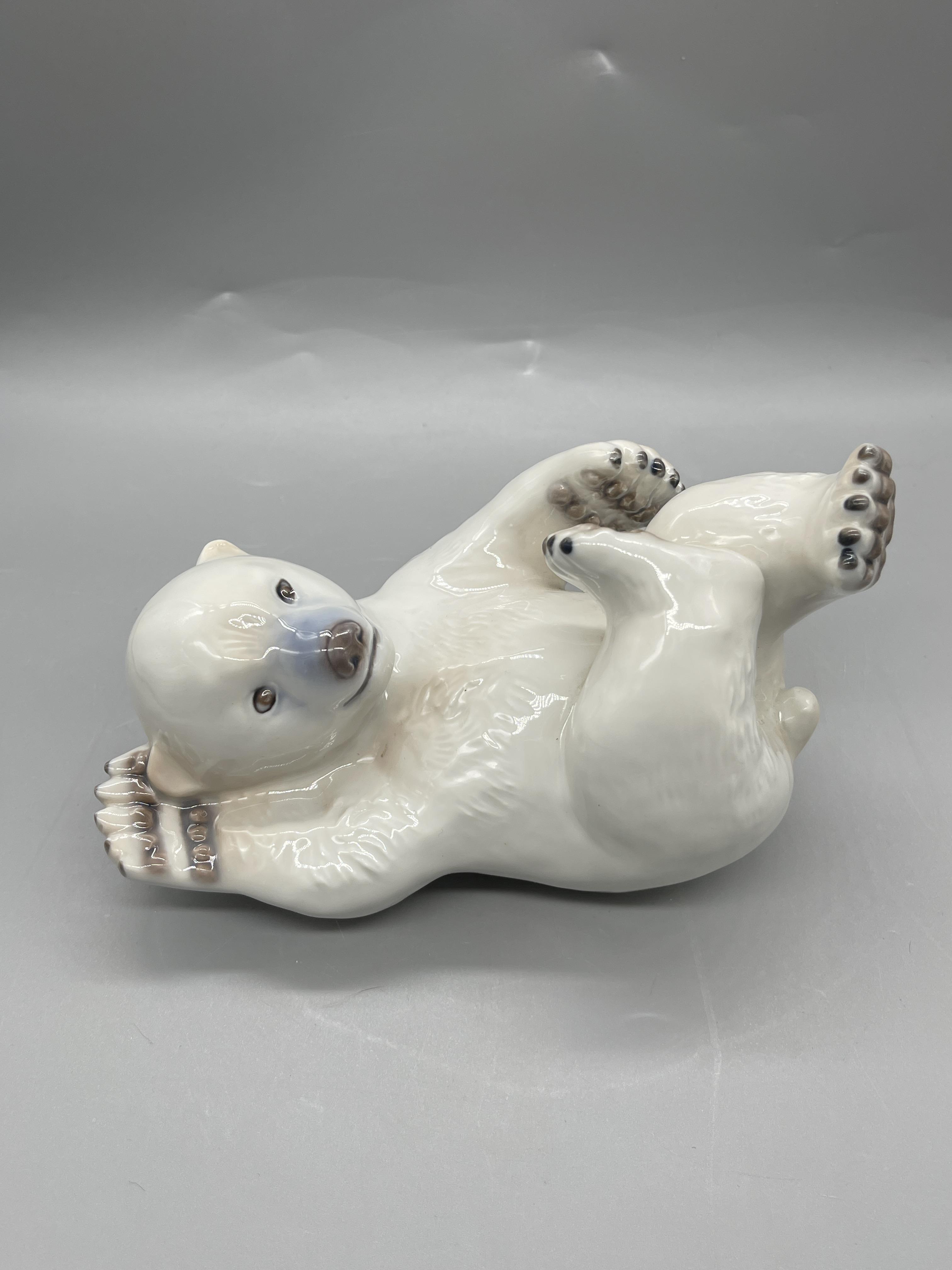 LLADRO 1443 Bearly Love Figurine-Polar Bears on Ic - Image 8 of 21