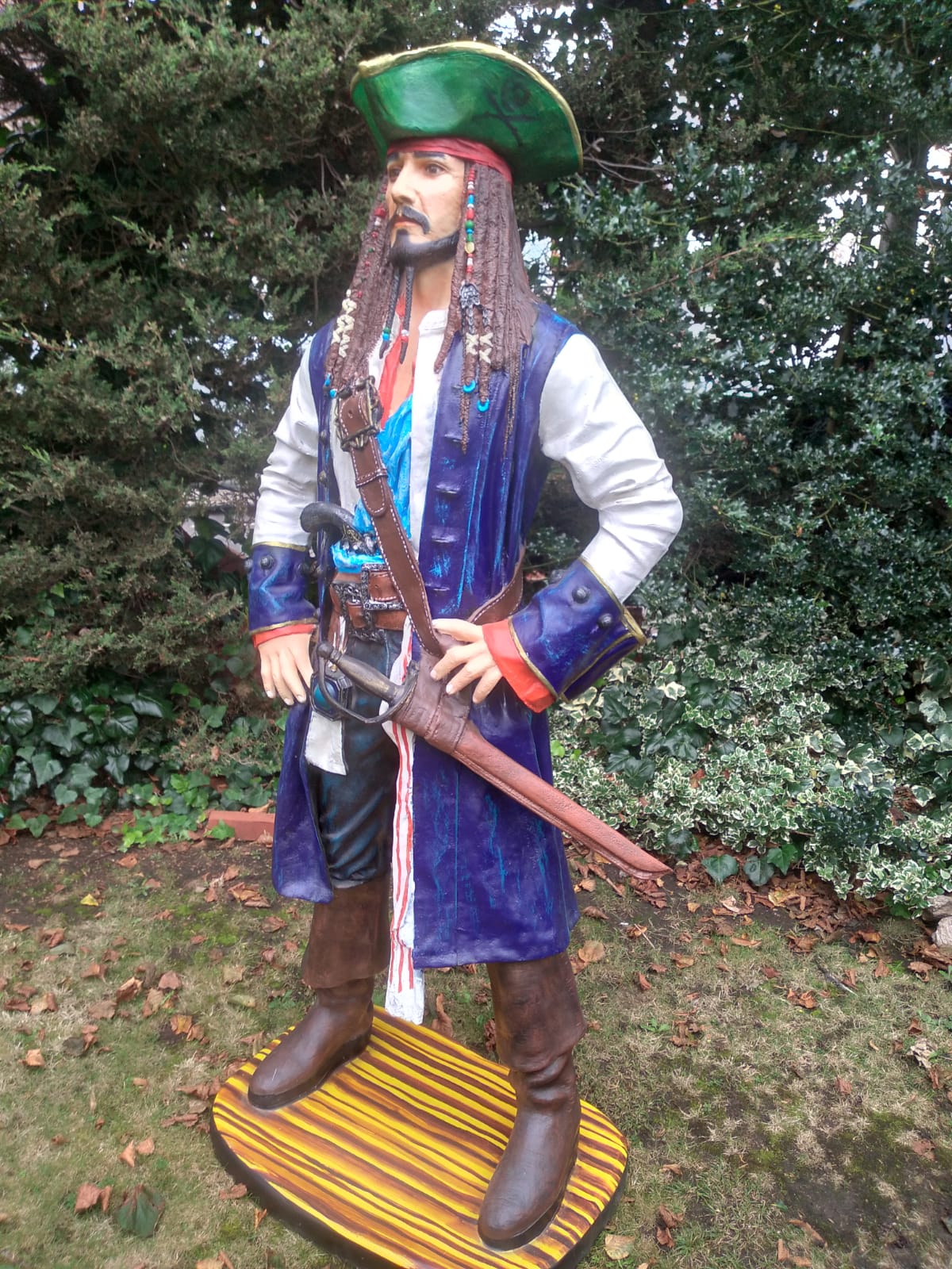 WITHDRAWN DUE TO DAMAGE IN TRANSIT Cinema - Statue of the Caribbean pirate Jack Sparr - Image 4 of 11