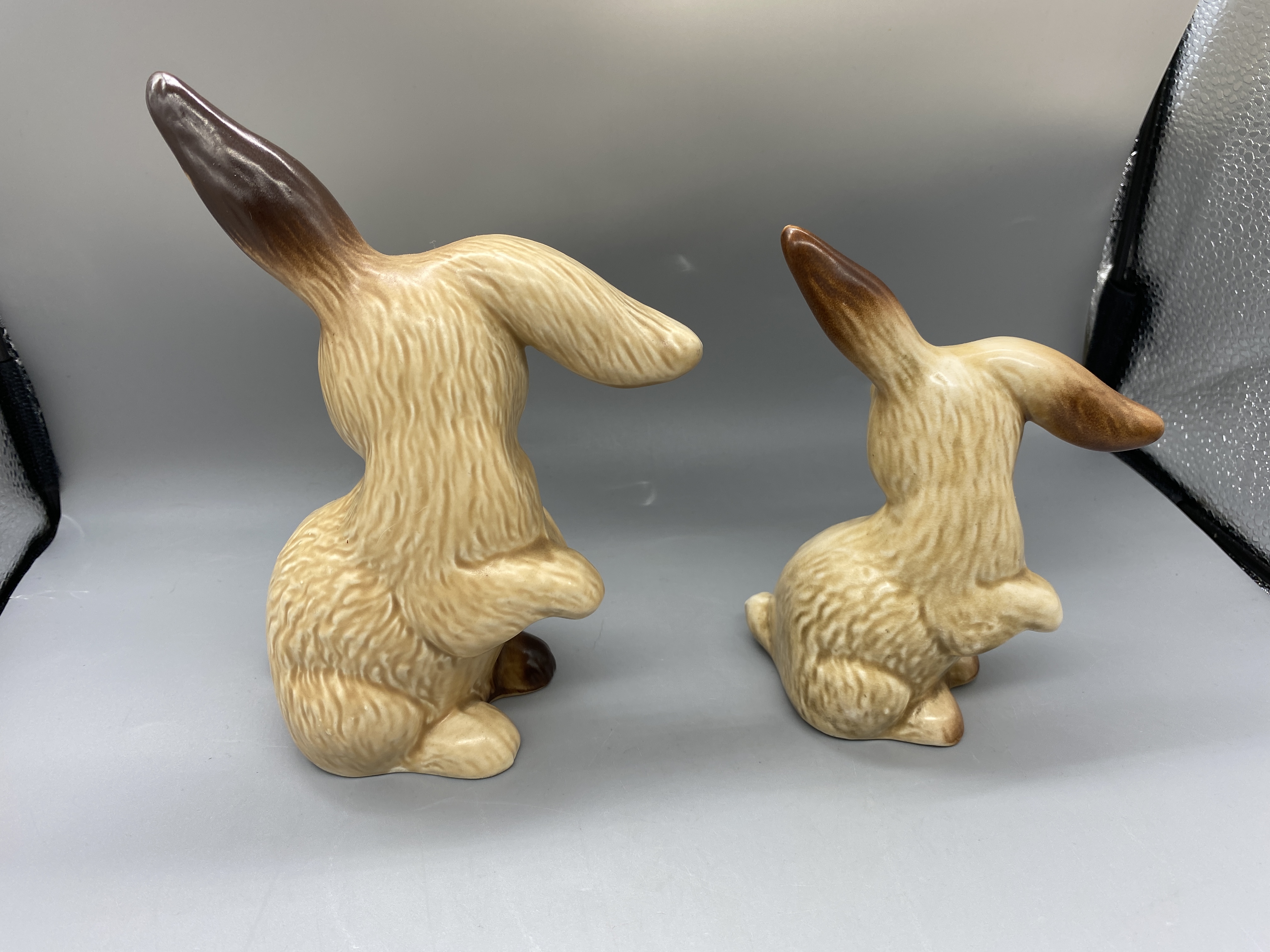 Set of 2 Sylvac and Set of 3 Goebel Rabbit Figures - Image 4 of 8