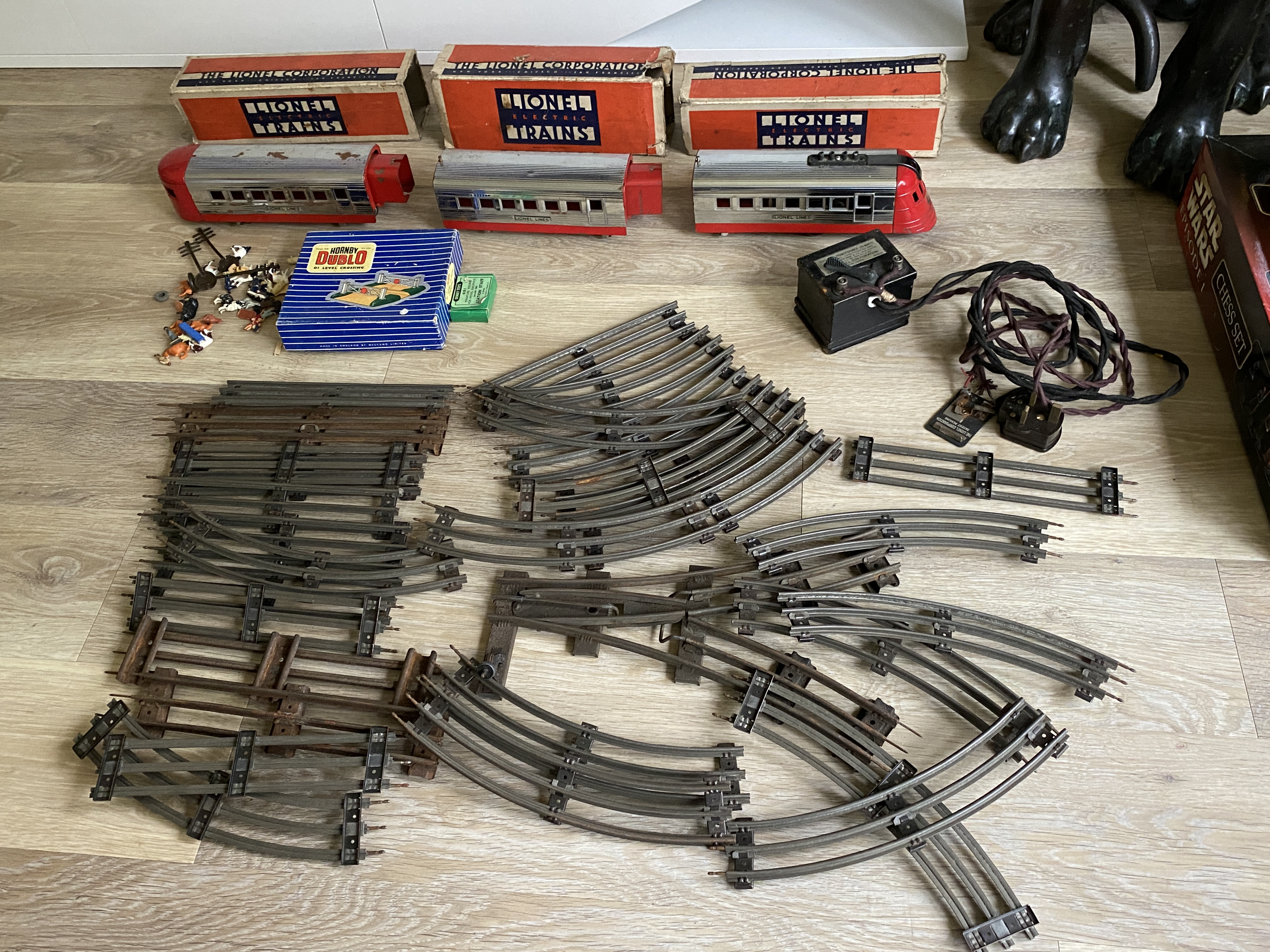 Original Vintage Lionel Train Set with boxes, trac - Image 11 of 12