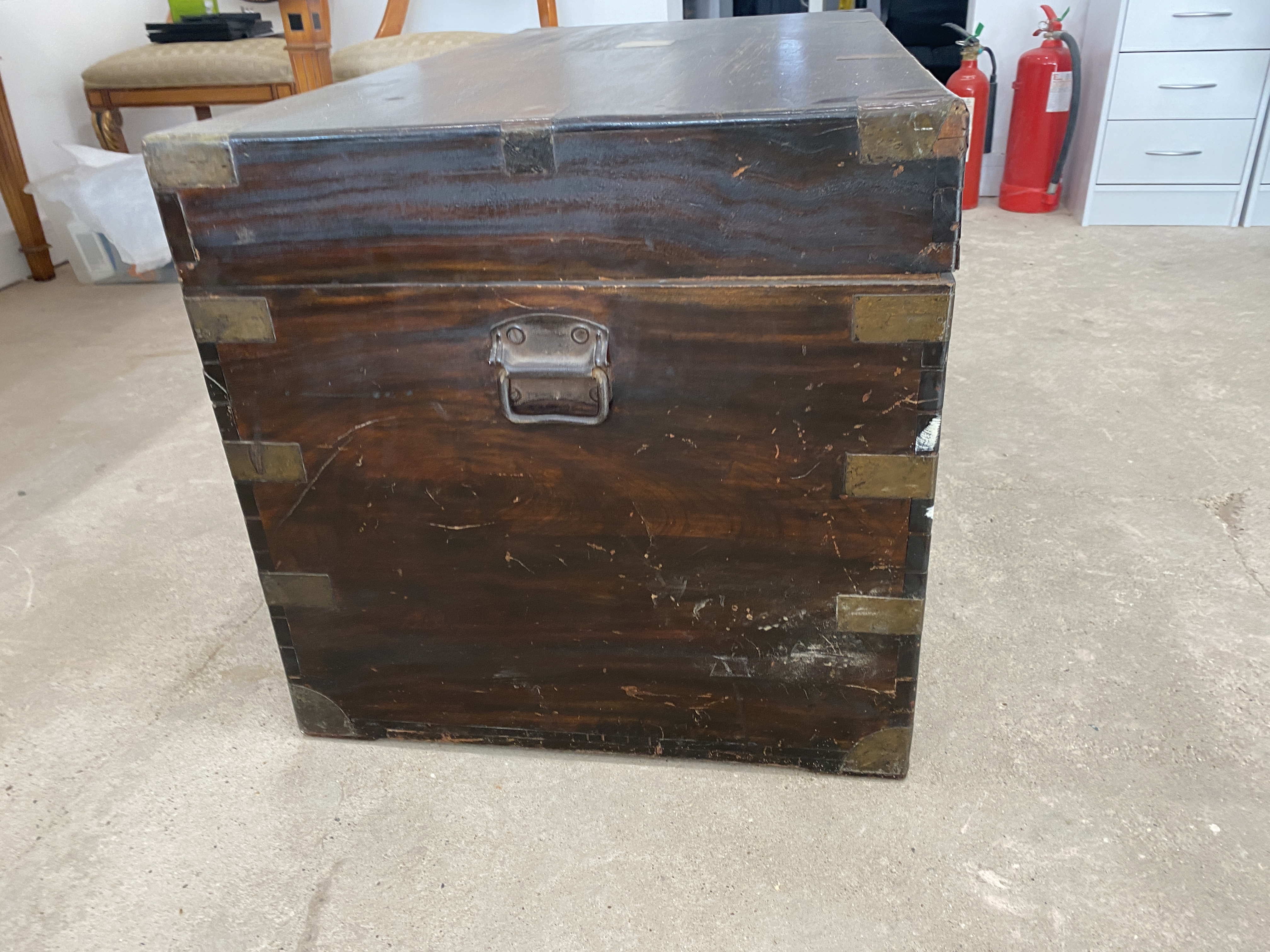 Very Large 19th Century Camper Wood Trunk. In grea - Image 6 of 14