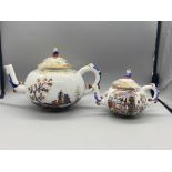 Pair of Herend Porcelain Tea Pots Great Condition