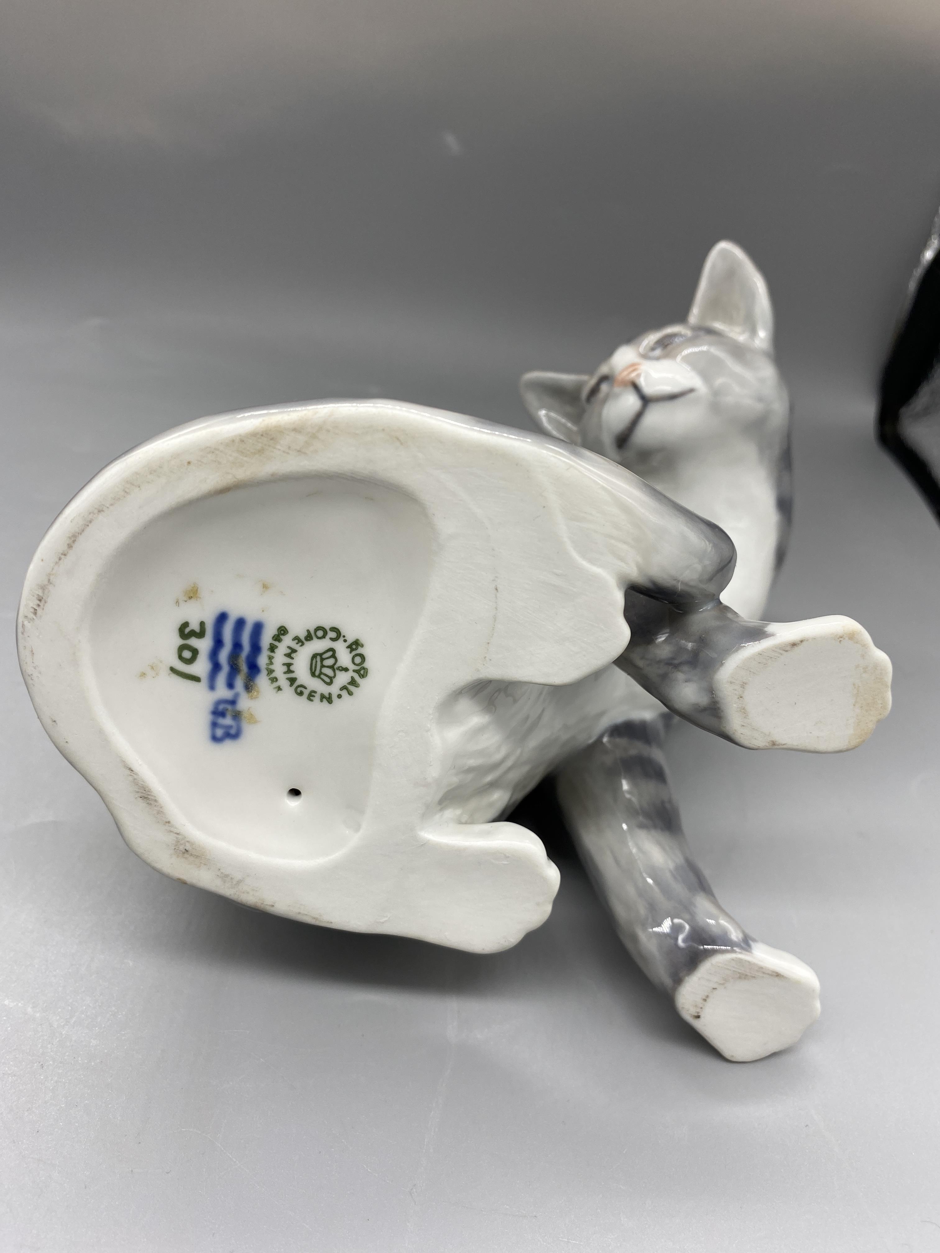 Five Cat Figures to include Royal Copenhagen and o - Image 5 of 18