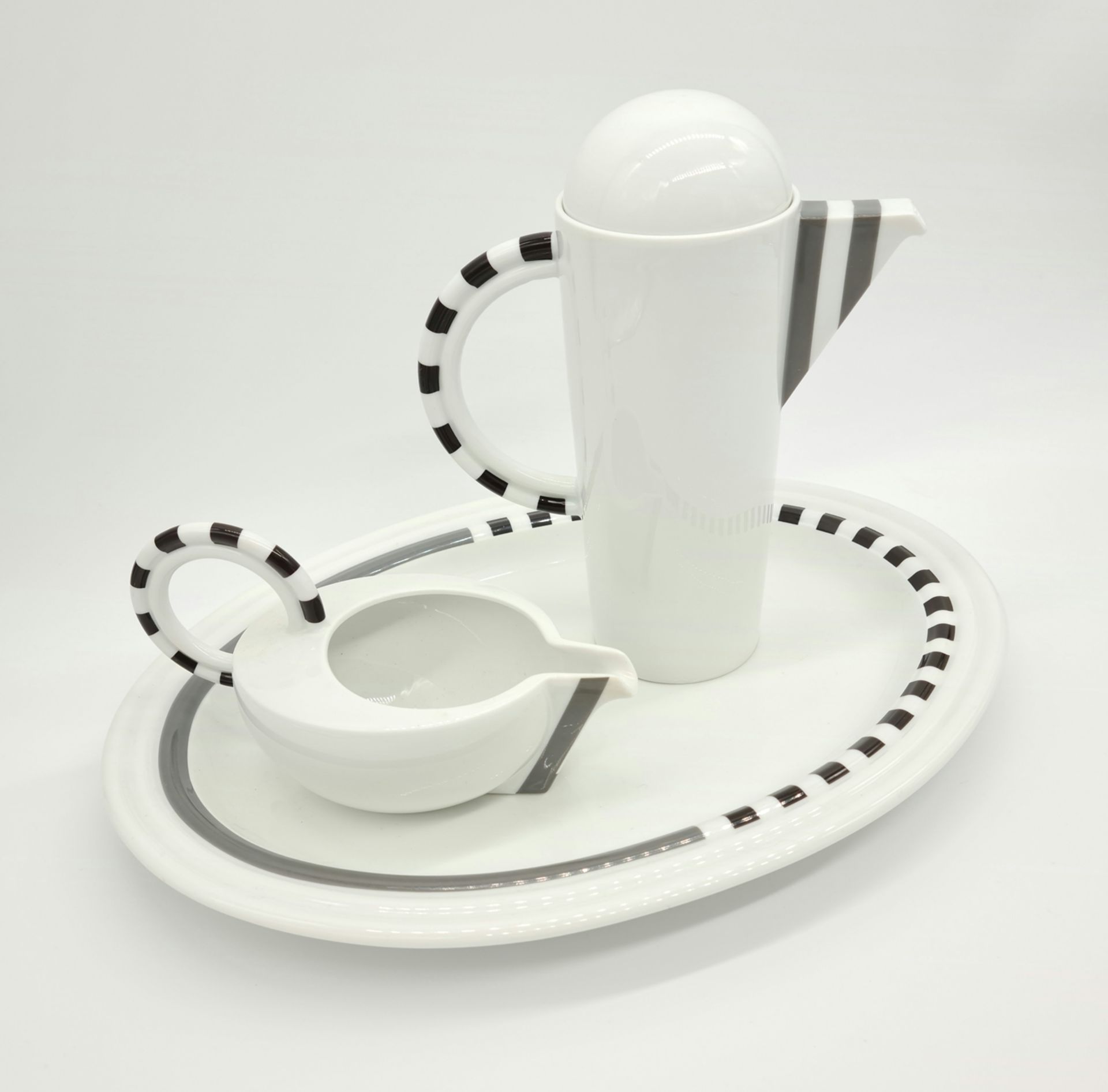 Rosenthal Porzellan, Art-Deco Stil, Tablett mit Ausgießer und Kaffeekanne, Größ - Image 2 of 3