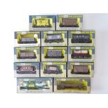 A group of WRENN OO Gauge mixed wagons as lotted - VG in G/VG boxes (13)