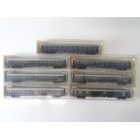 A group of HO Gauge German Outline passenger coaches by FLEISCHMANN - G in G boxes (7)
