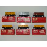 A mixed group of HORNBY DUBLO Sand and Mineral wagons - to include 4 x 4660 (1 with the rarer
