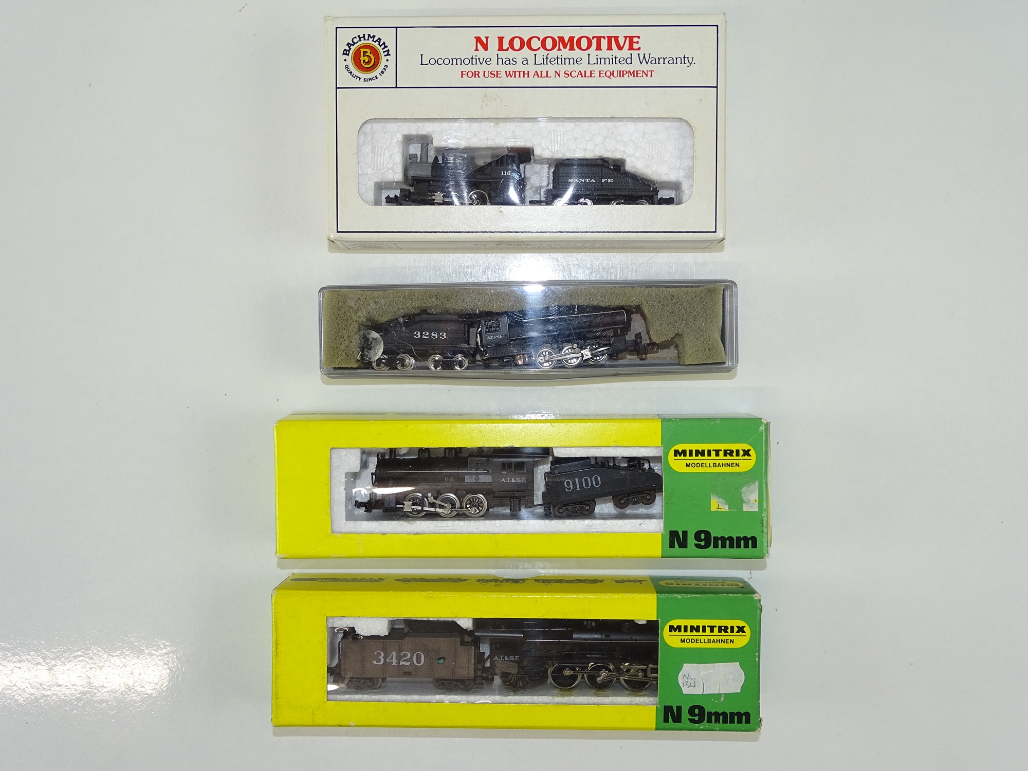 A group of N Gauge American Outline steam locomotives by BACHMANN and MINITRIX all in Santa Fe